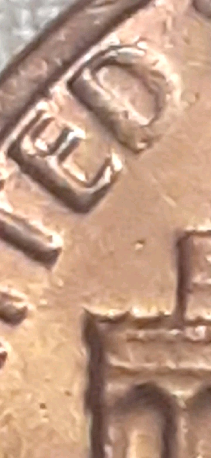 1982 Lincoln Cent Large Date DDO Off Centered Strike BU Red Error Coin