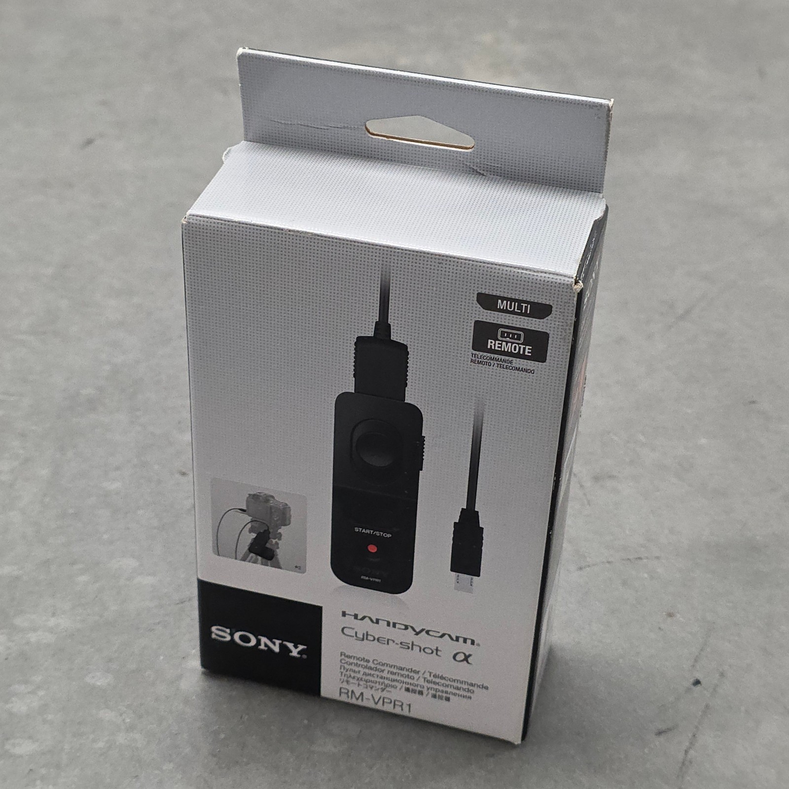 Sony RM-VPR1 Remote Control Does Not Have Multi-Terminal Cable or Clip