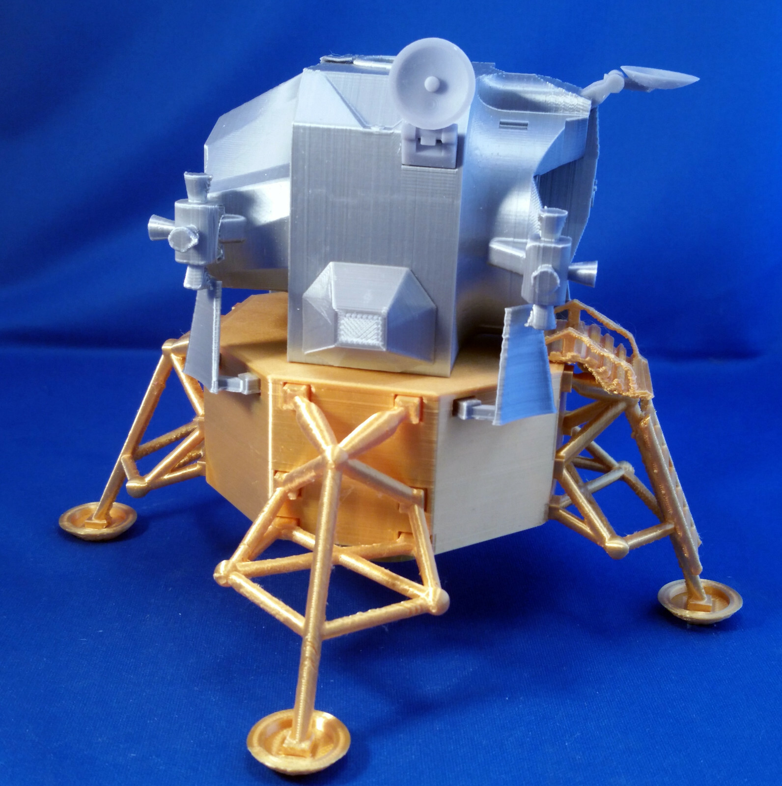 Apollo 11 Lunar Module Model (Fully Assembled) in 1/48 Scale