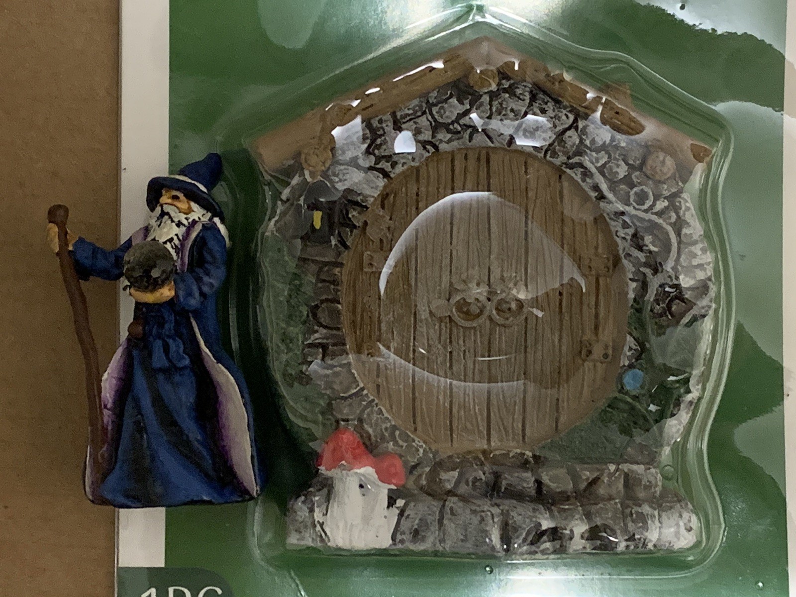 Hobbits Home Shire Round Door Painted Resin Diorama Terrain Fairy Garden