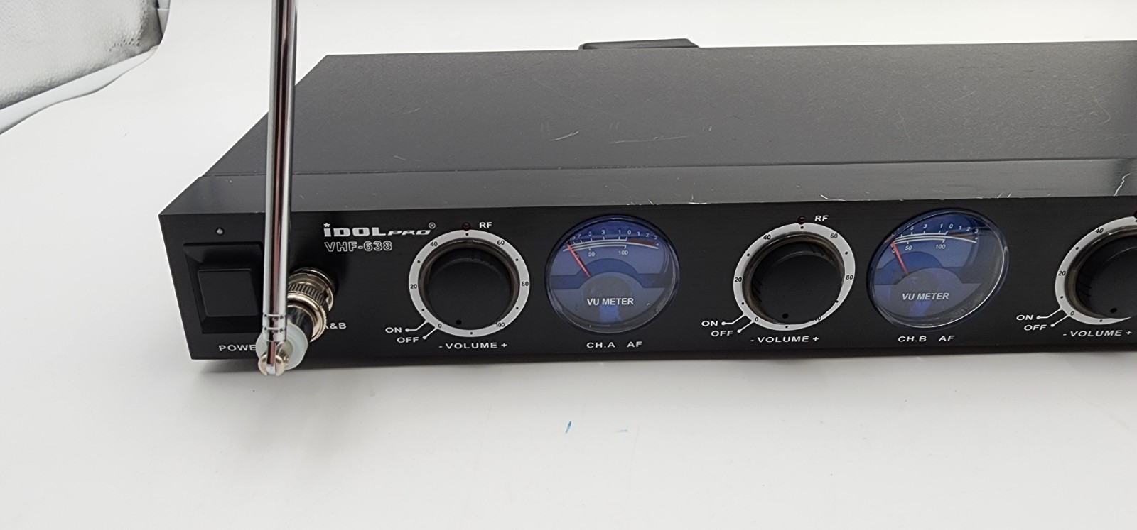IDOLpro VHF-638 Wireless Microphone system