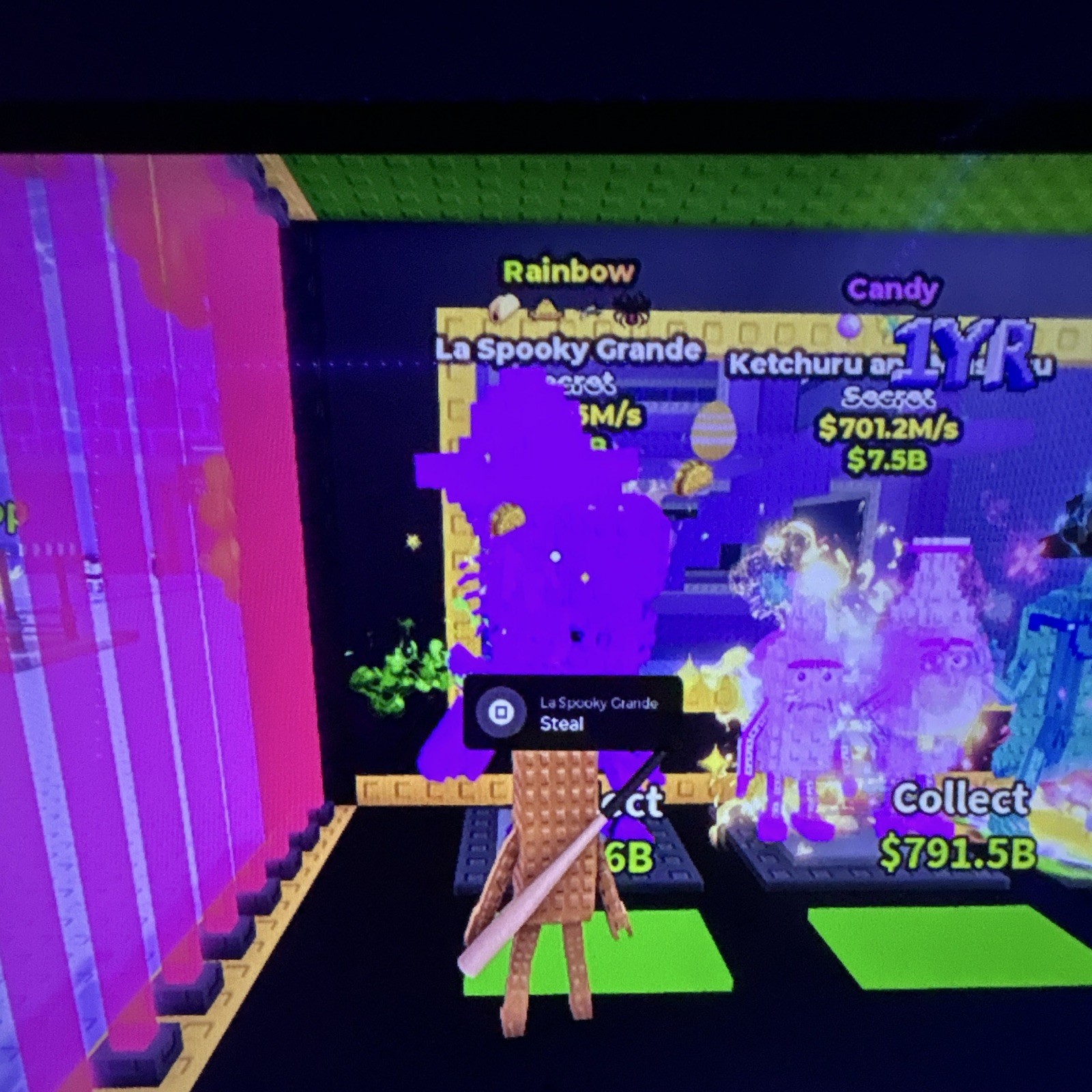 Steal a brainrot La Spooky Grande Rainbow 4 Traits 563Million a second