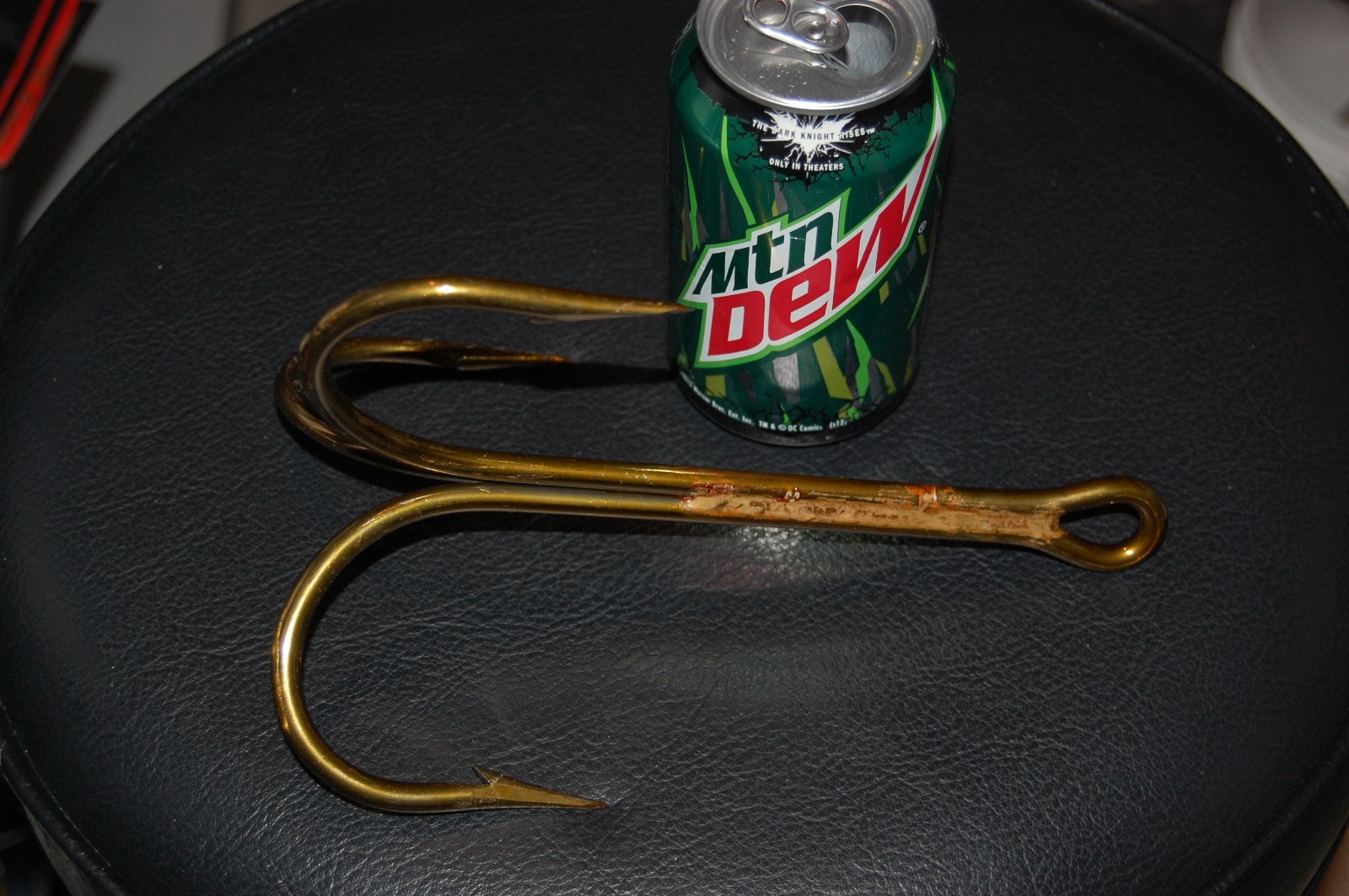 ONE Mustad 3551 Size 20/0 Bronze BIG Treble Hooks - Snagging Bridge Gaffs Gators