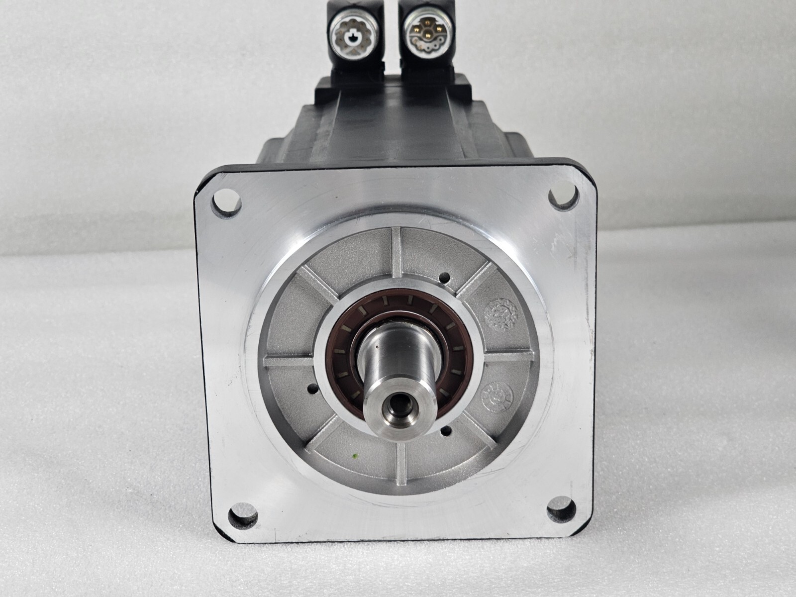 Rexroth MSK076C-0450-NN-S2-UG0-RNNN 3-PHASE SYNCHRONOUS PM-MOTOR