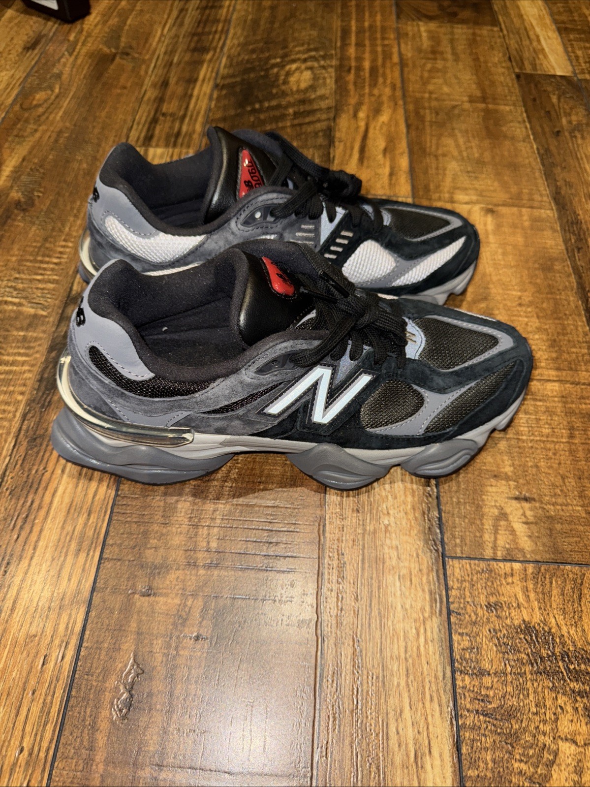 New Balance 9060- Grey-black/M7W8.5