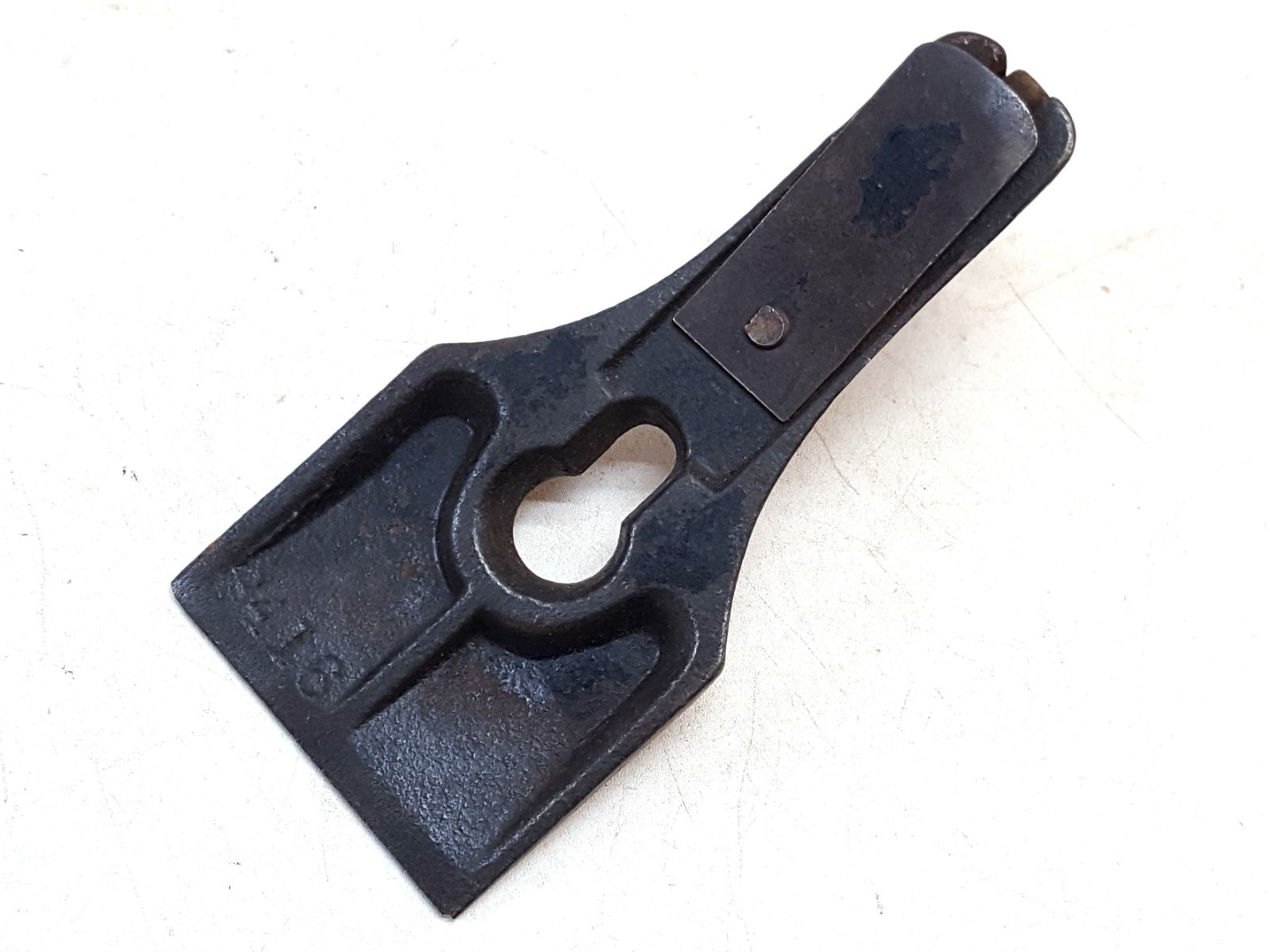 4739 Sargent No. 3416; Transitional Lever Cap, 2" Wide