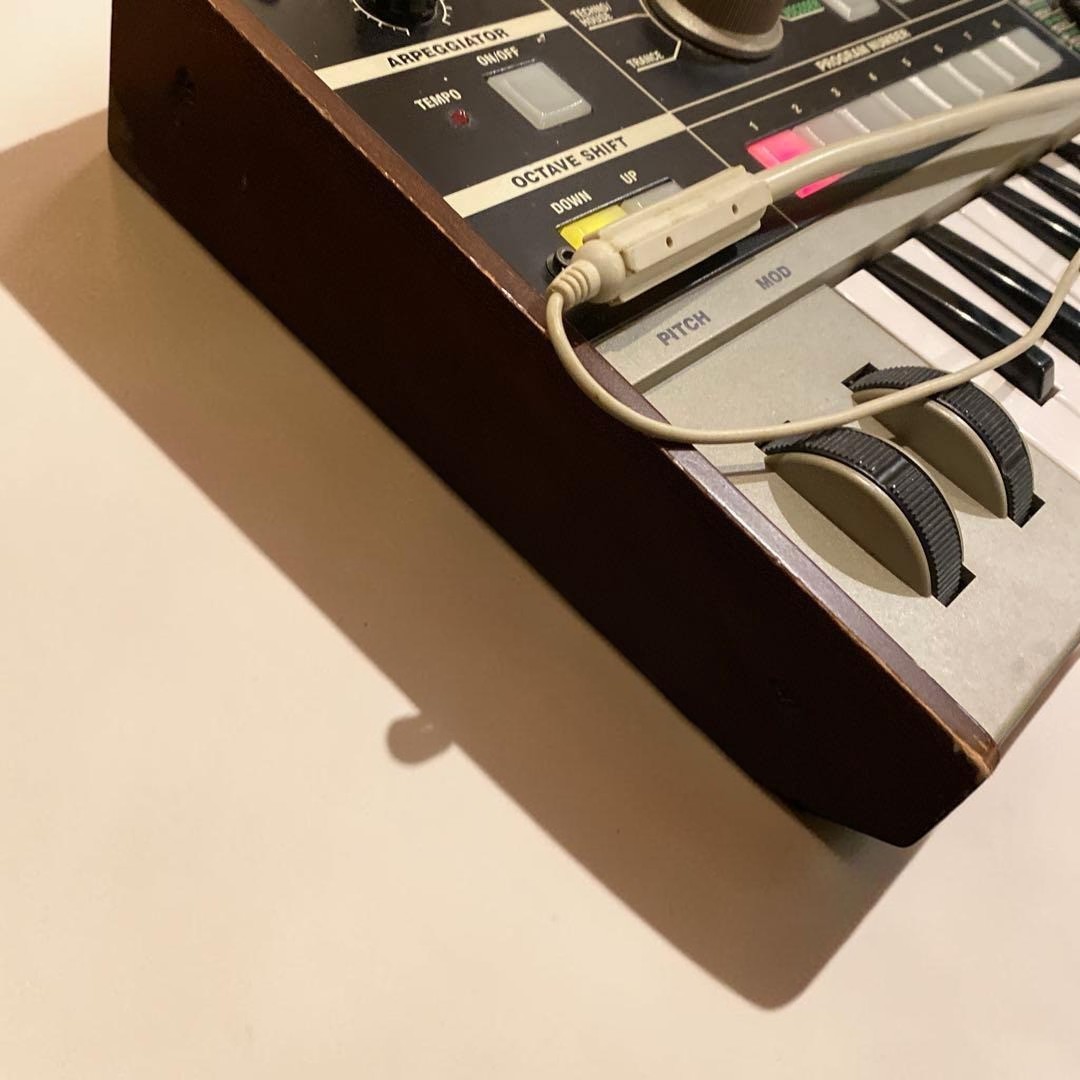 KORG MicroKORG Synthesizer Vocoder w/ PSU & MIC | Beautiful Condition