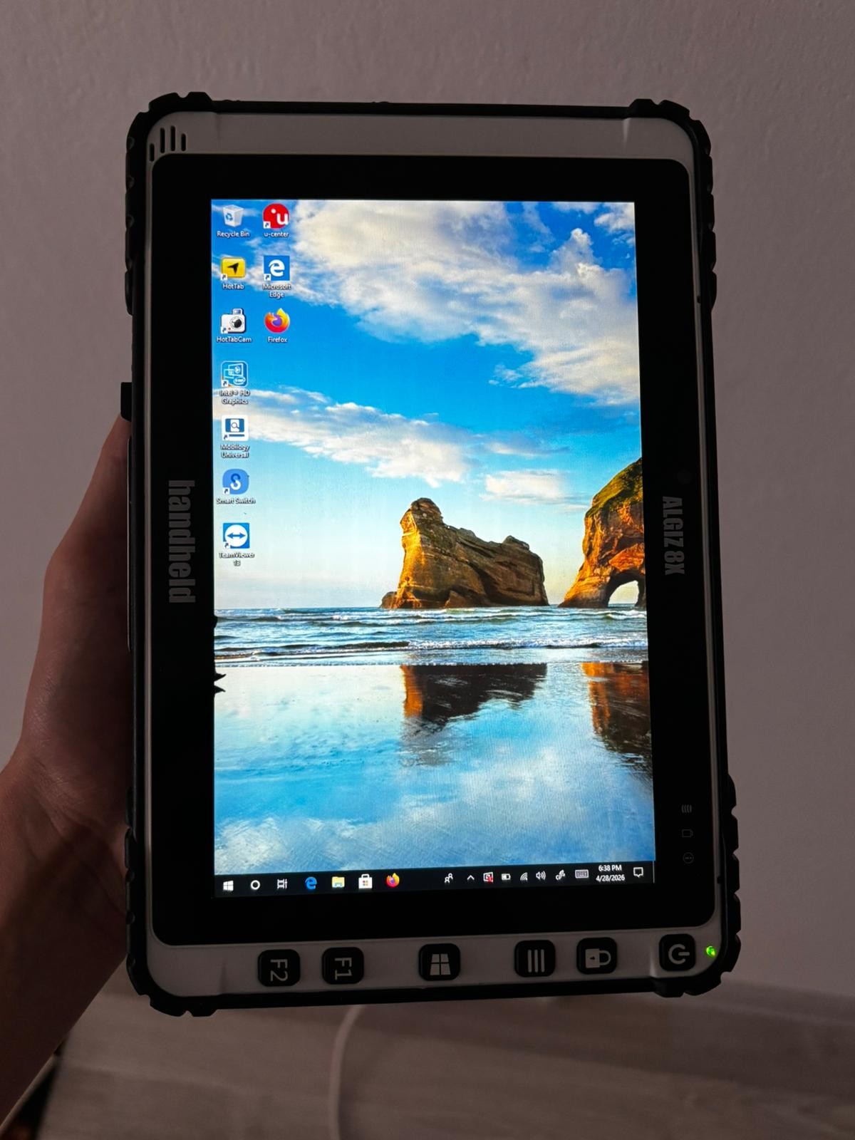Handheld Algiz 8X 4G Rugged Tablet | Original box and accessories