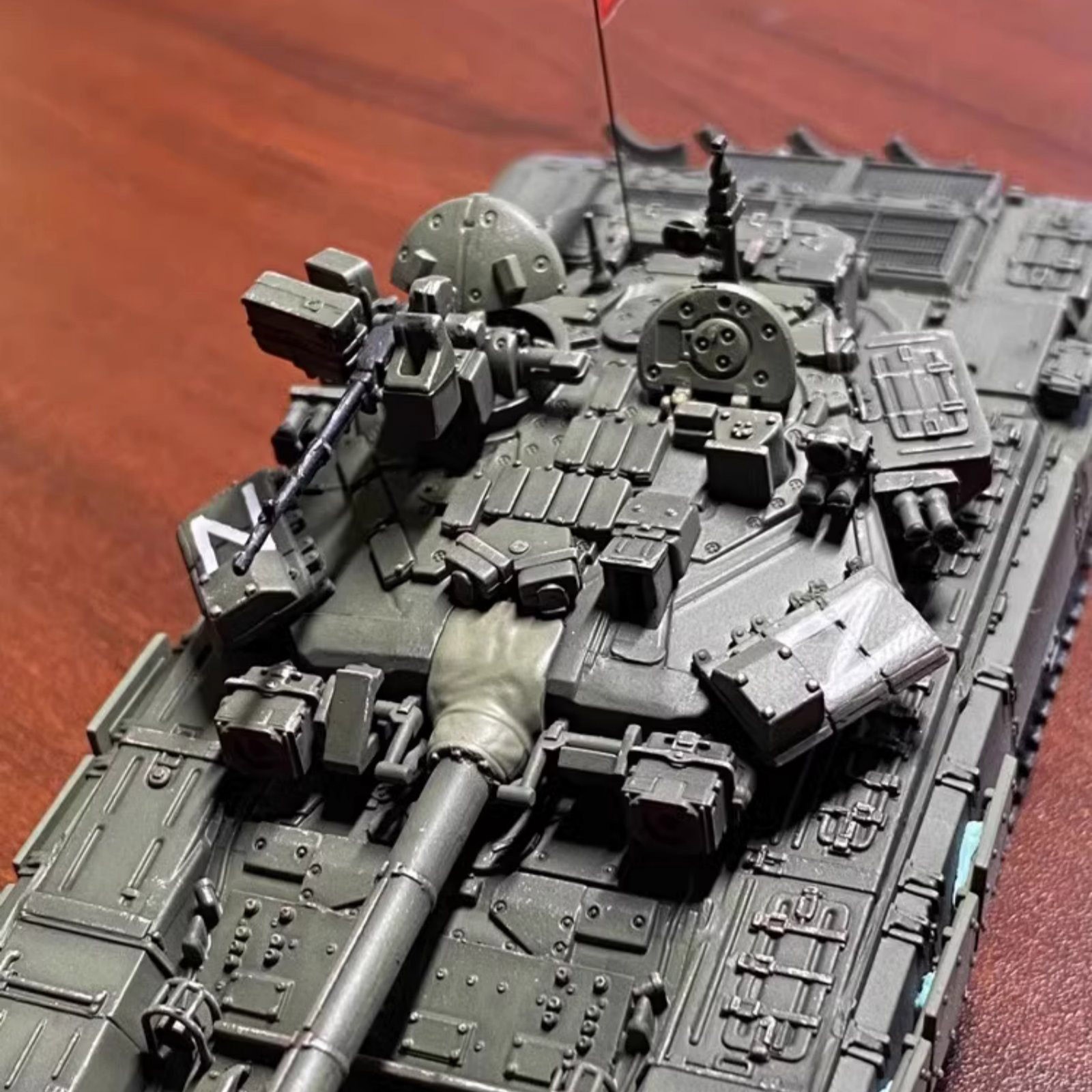 5.1in Russian Special Military Operations T-90A Main Battle Tank Model Assembly