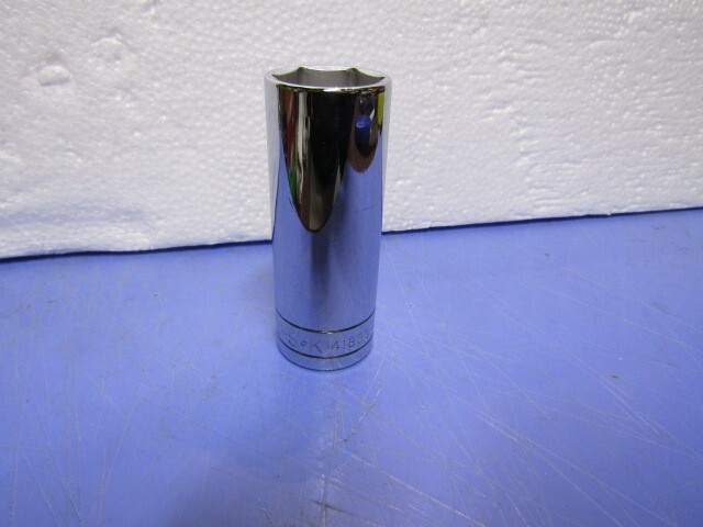 1 – S-K  Tools 41830, 1/2" Drive 15/16" 6pt Deep Chrome Socket. NEW