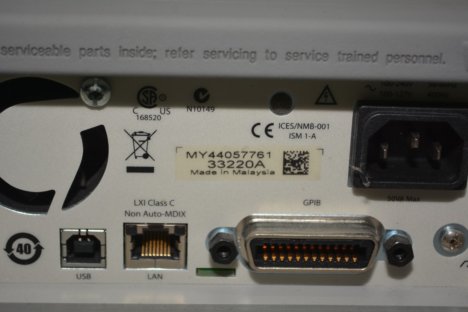 ^ Agilent 33220A 20 MHz Function Arbitrary Waveform Generator #X3431