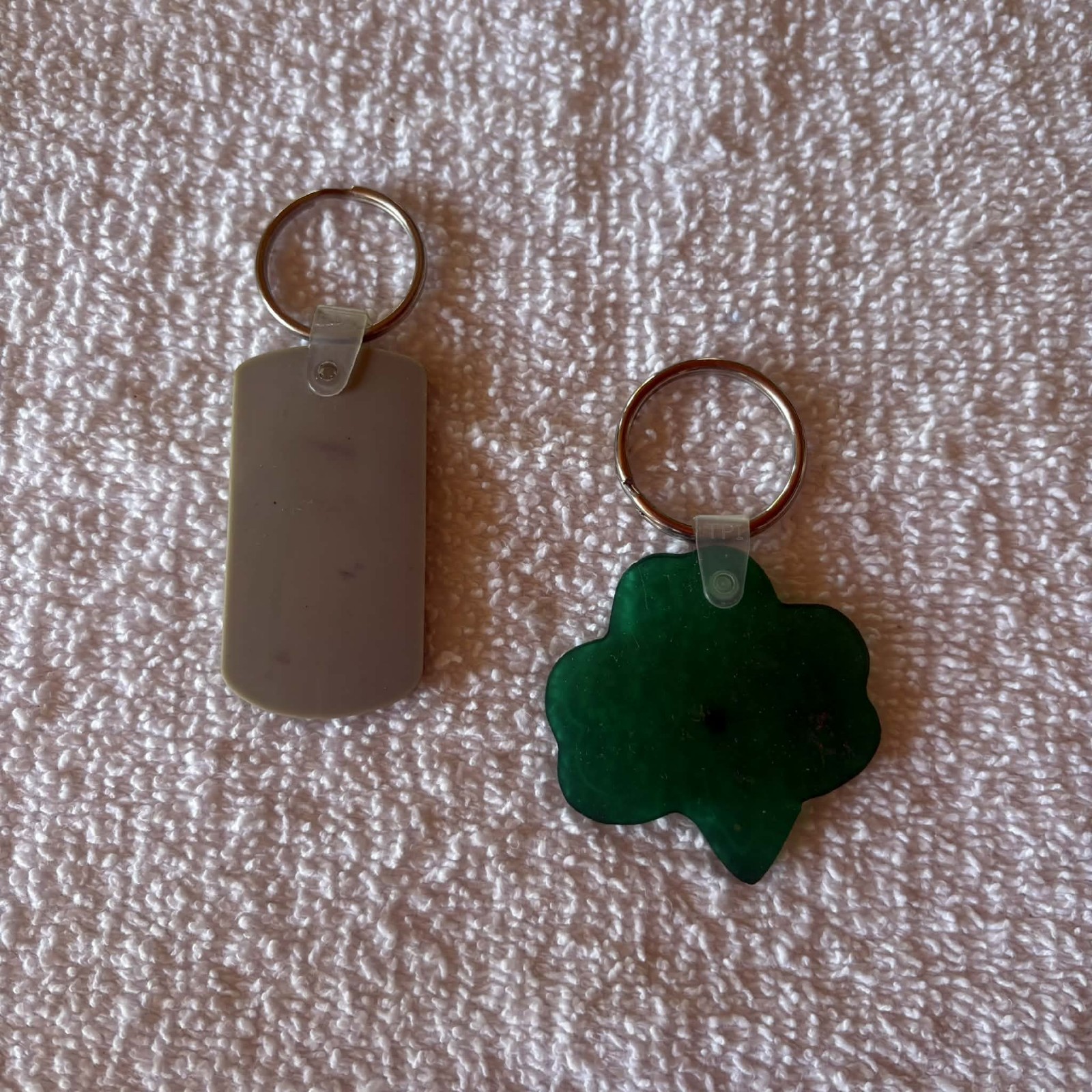 Vintage Anheuser-Busch beer keychains*