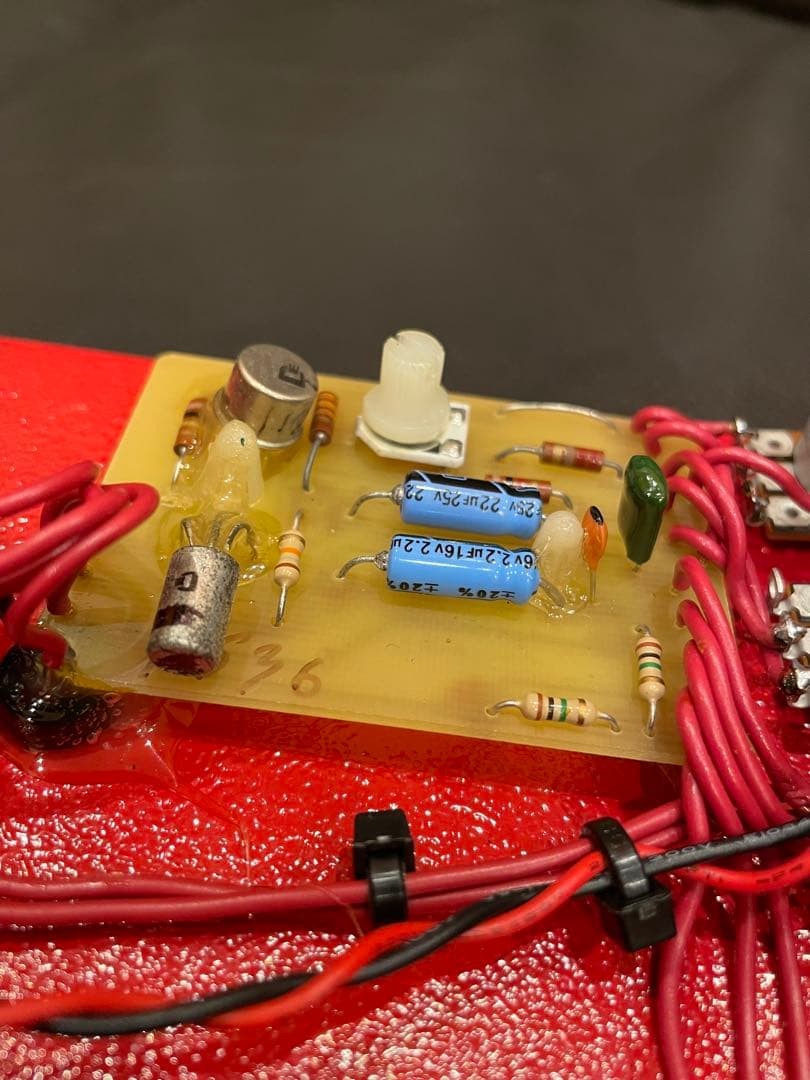 Fulltone '69 Fuzz Effects Pedal Red