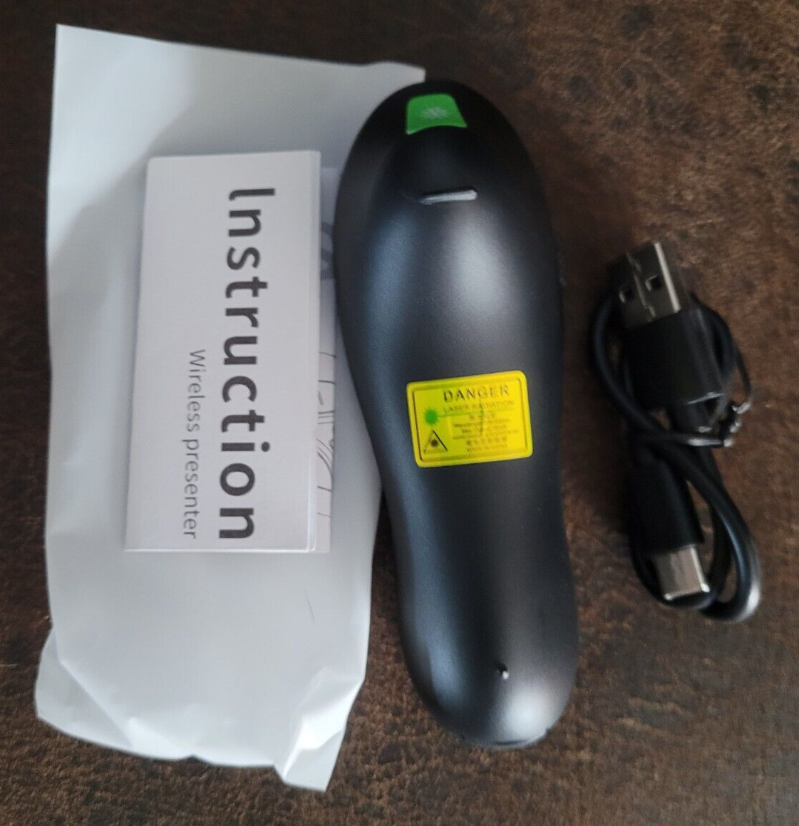Wireless Presenter w/Laser Button Plug & Play USB-A 30M Remote Control