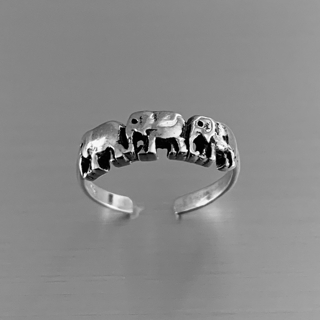 Sterling Silver Marching Elephants Toe Ring, Silver Rings, Animal Ring, Elephant
