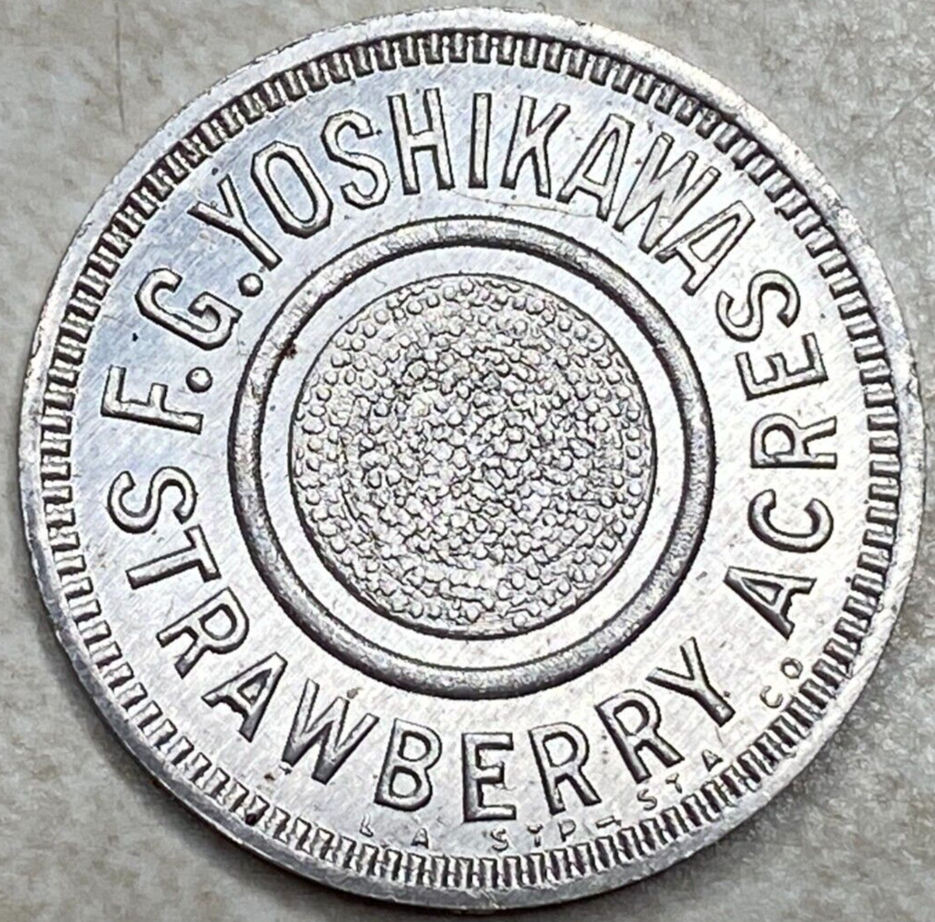 F. G. Yoshikawa Strawberry Acres Anillo Restrike Arcade Token T5523