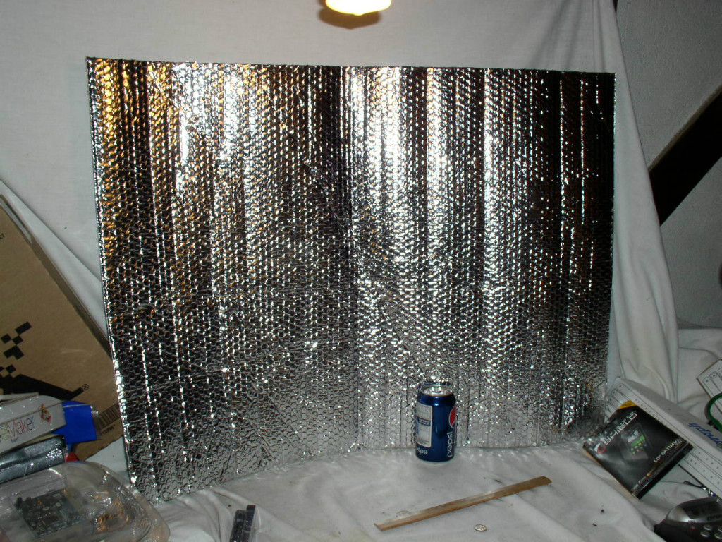 SILVER PLASTIC FOIL BUBBLE PACK REFLECTIVE WINDOW WINDSHIELD REFLECTOR BAG POUCH
