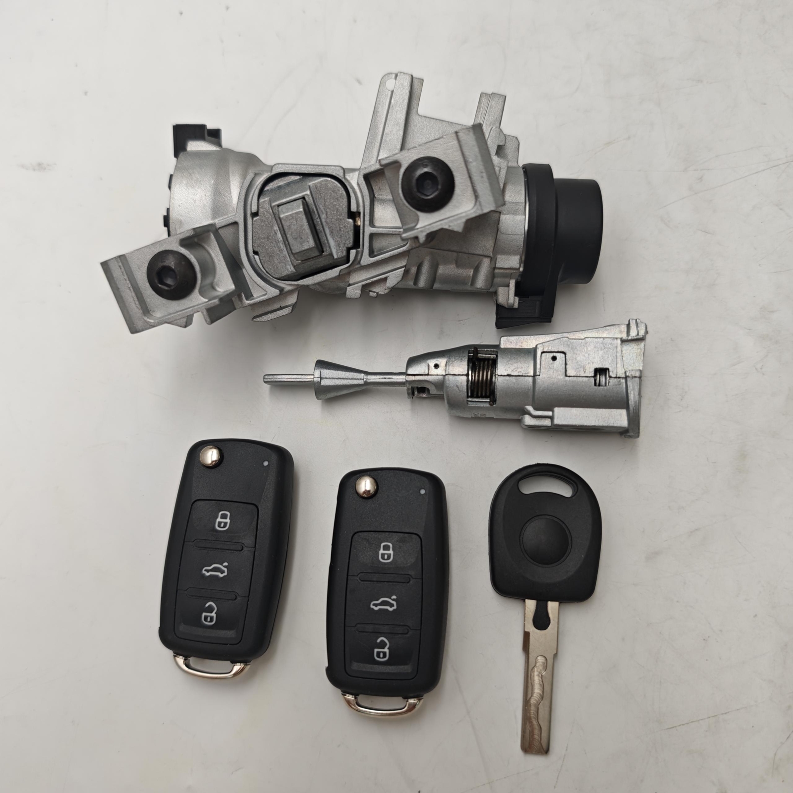 Upgraded Ignition Switch Door Lock Cylinder For VW Jetta 2006-2018 W/Remote Key
