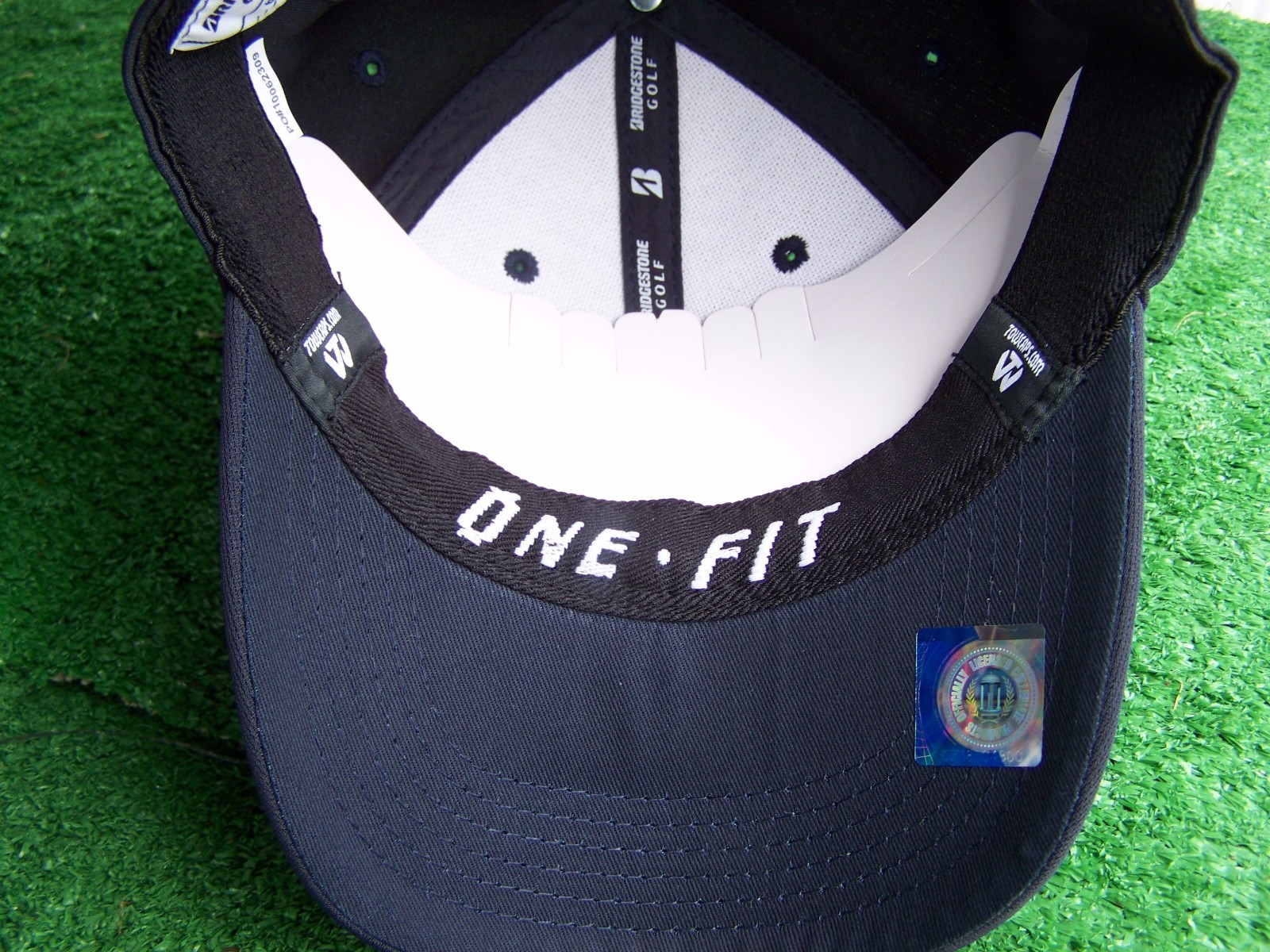 Bridgestone Golf NCAA Auburn Tigers Fitted One Fit Perforated Golf Hat Cap NEW