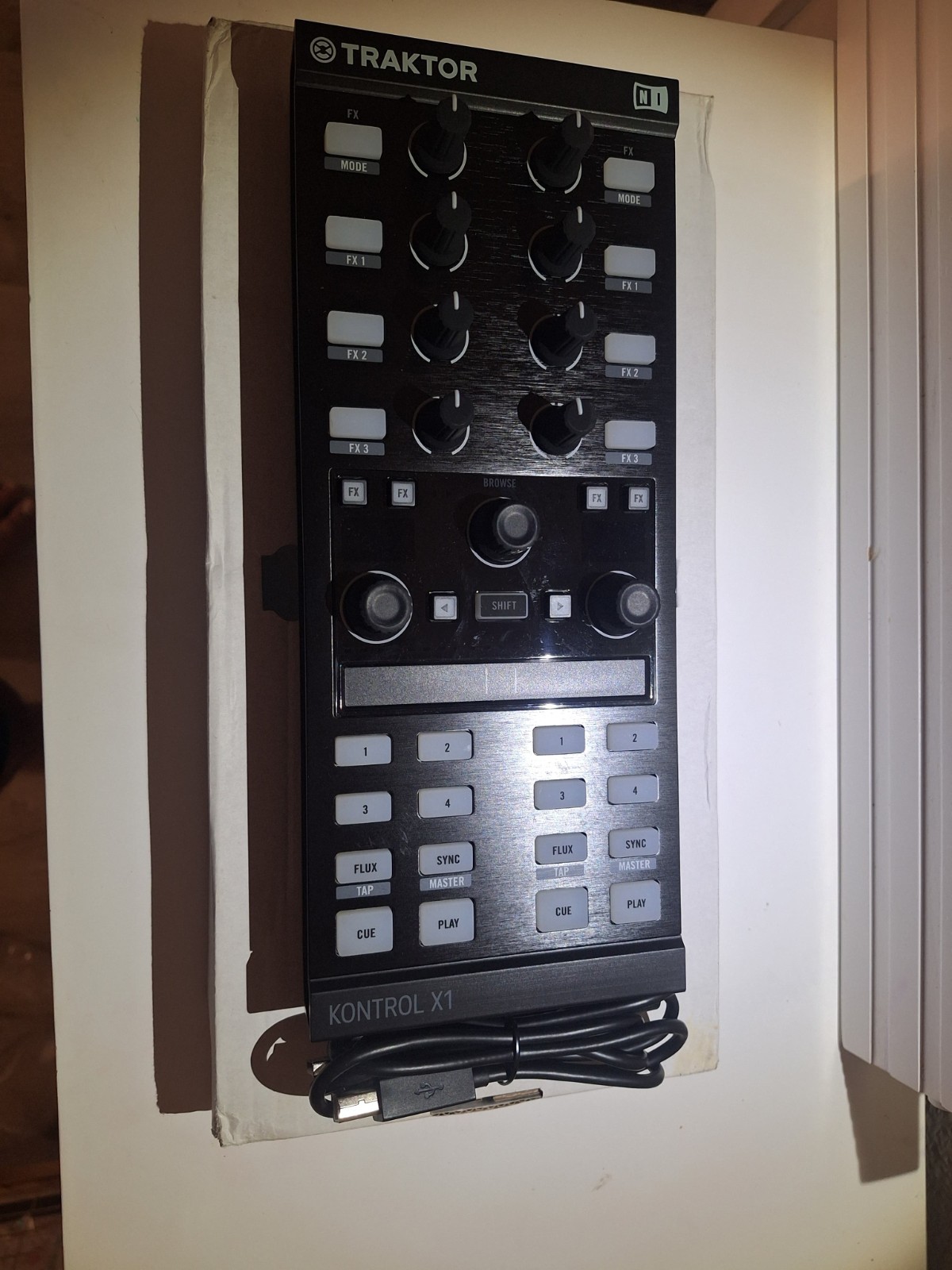 Traktor Kontrol X1 2-Deck Tabletop DJ Controller, USB, Black