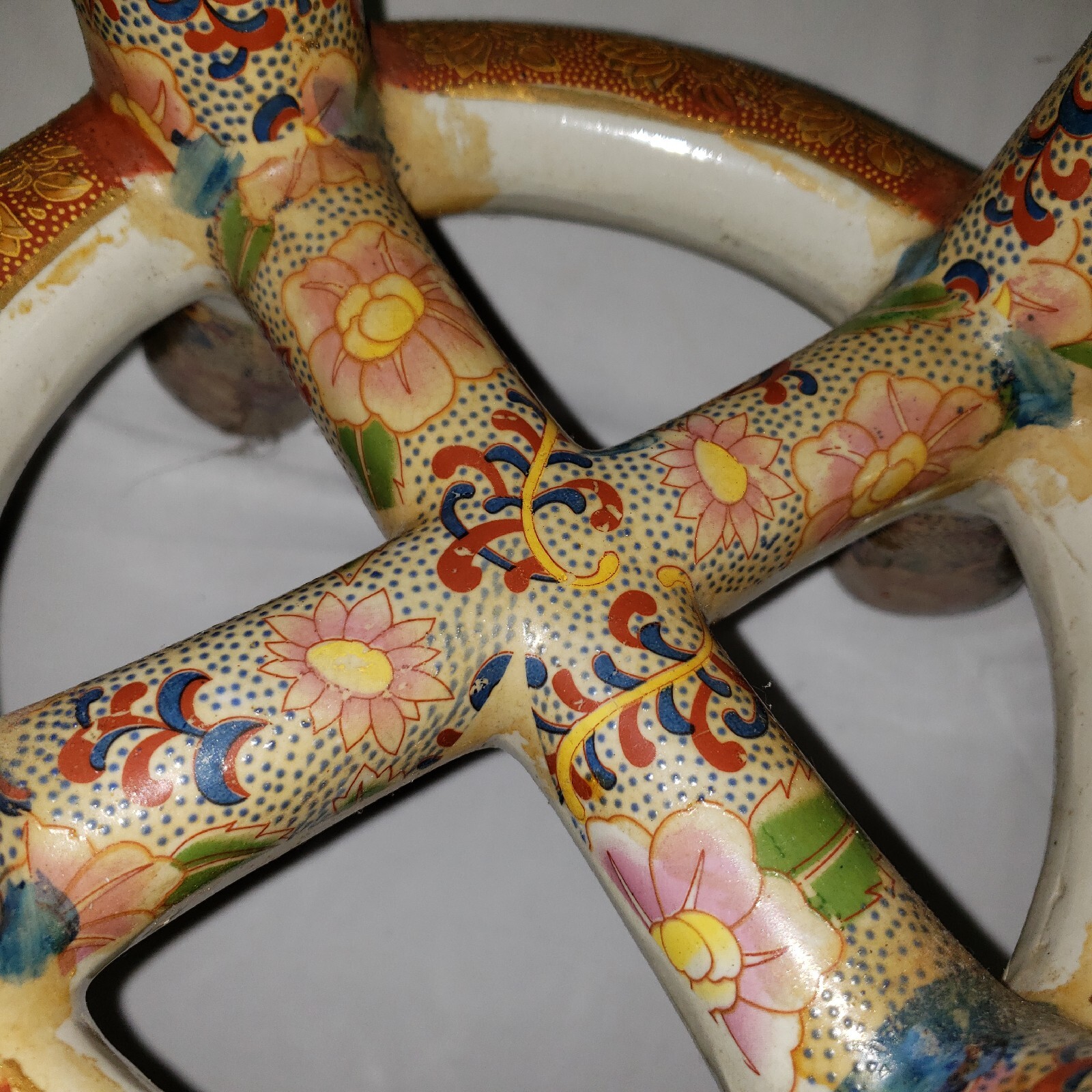 Hard to find - Vintage Regency Gilt Floral Ceramic Stool - Beautiful Piece!