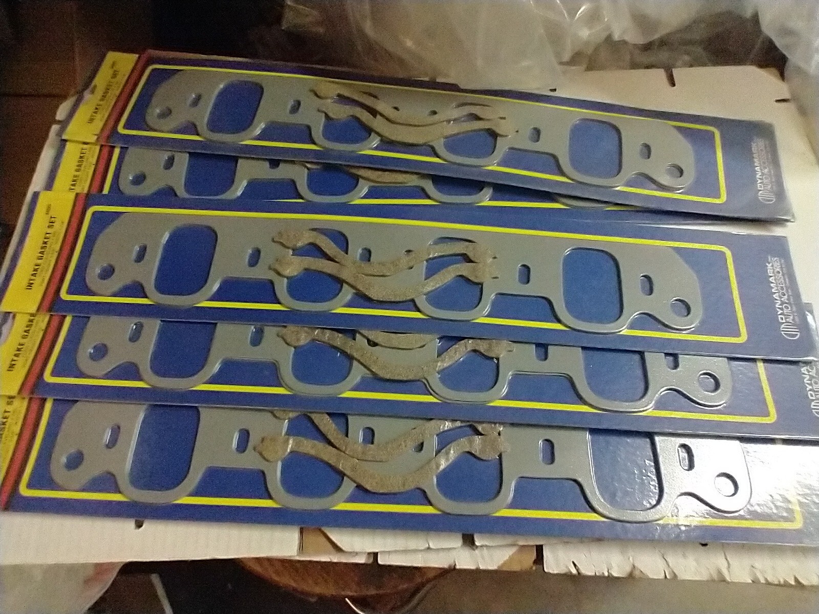 LOT OF 5 FORD INTAKE GASKETS 351 CLEVELAND 4 BBBL