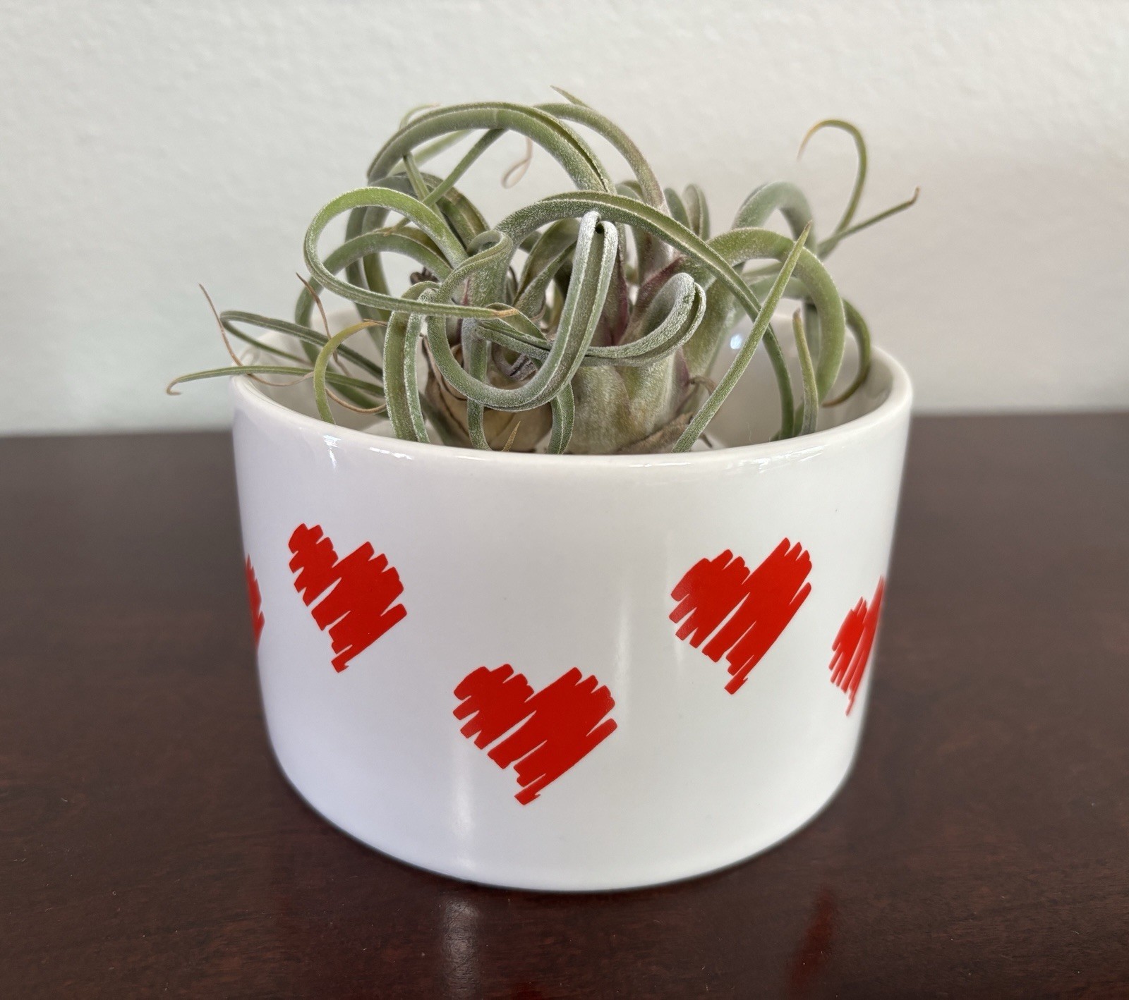Vintage FTD Round Planter Dish, Retro Ceramic White w/ Red Hearts Scribble Art