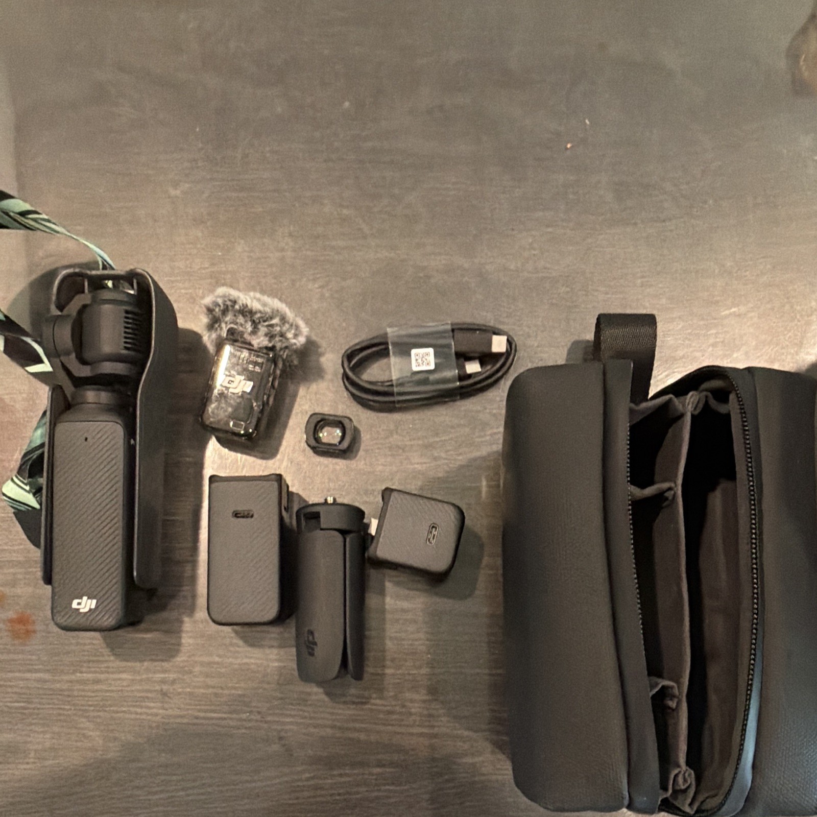 DJI Osmo Pocket 3 Gimbal Stabilizer Camera with Case & Accessories Kit