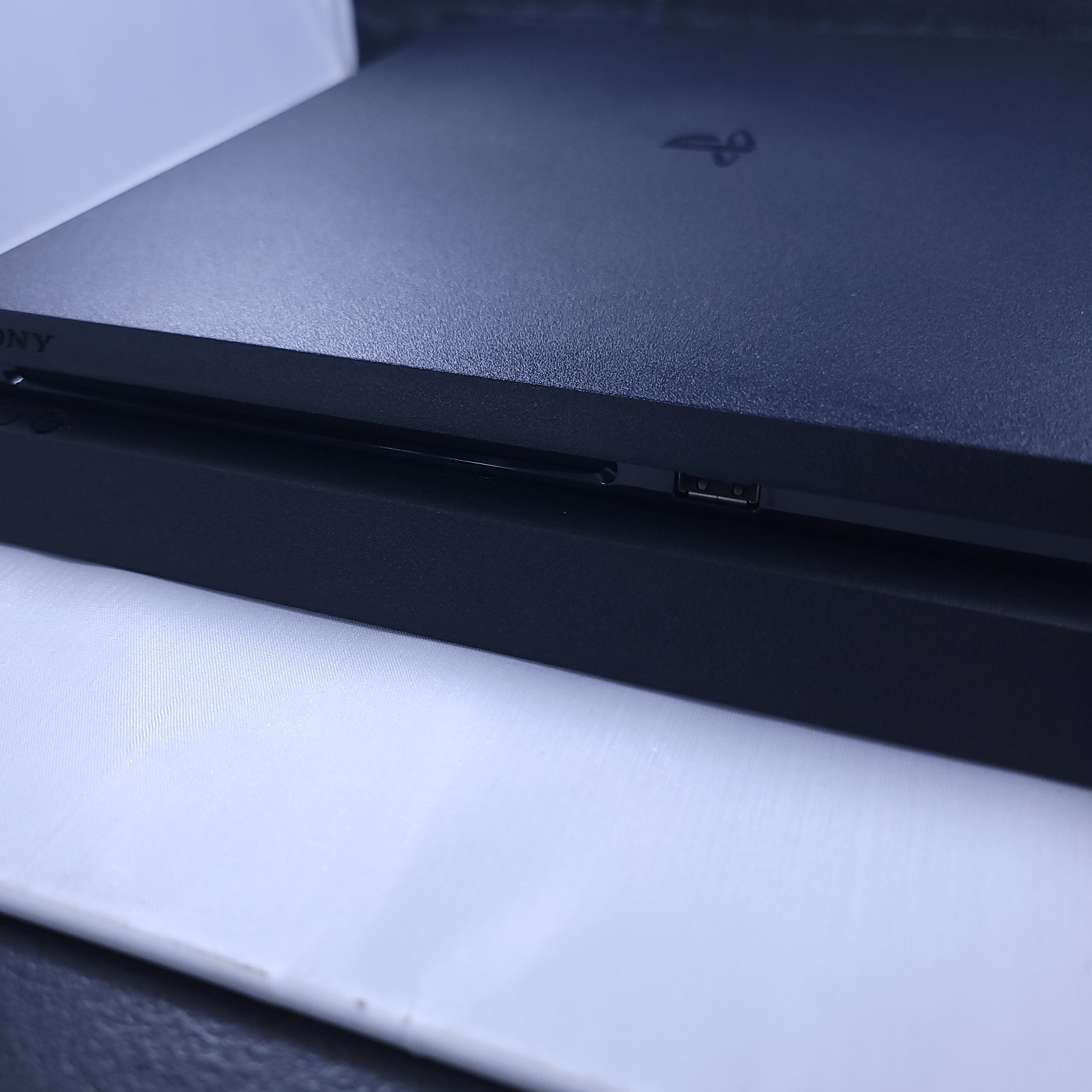 Playstation 4 Slim 1TB Console with box & controller - pre-owned