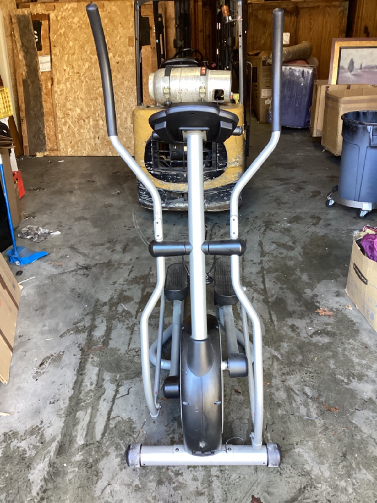 Fitness Gear 820E Elliptical Trainer Working in Good Condition