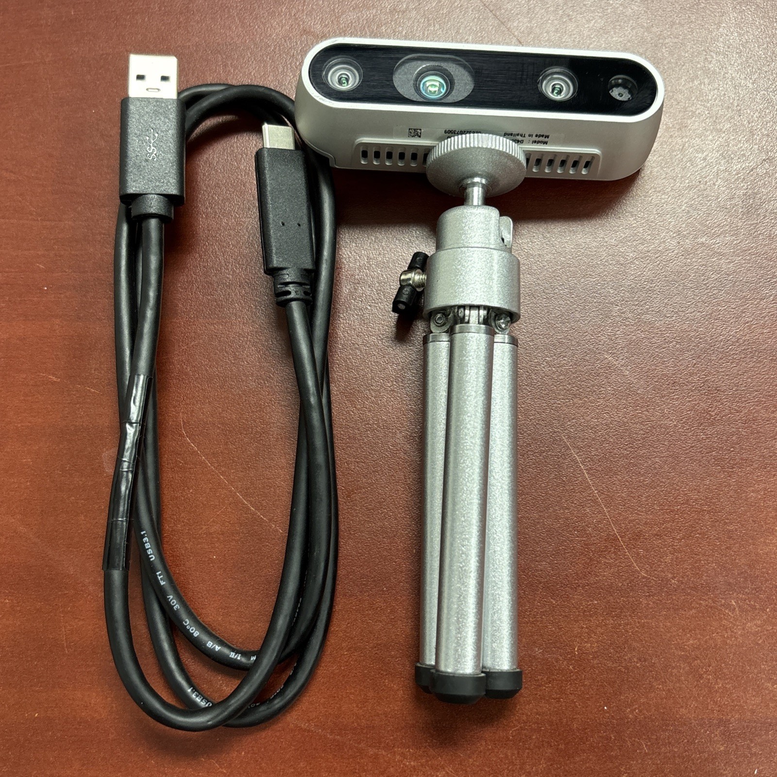 Intel RealSense Depth Camera D435 Silver w/ USB-A to USB-C Cable