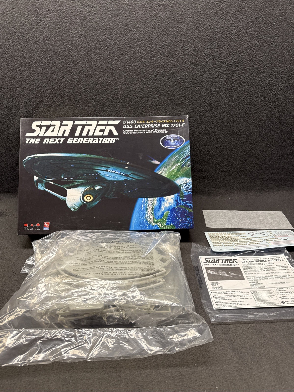 PLATZ Star Trek The Next Generation U.S.S. Enterprise NCC-1701-E Model 1/1400