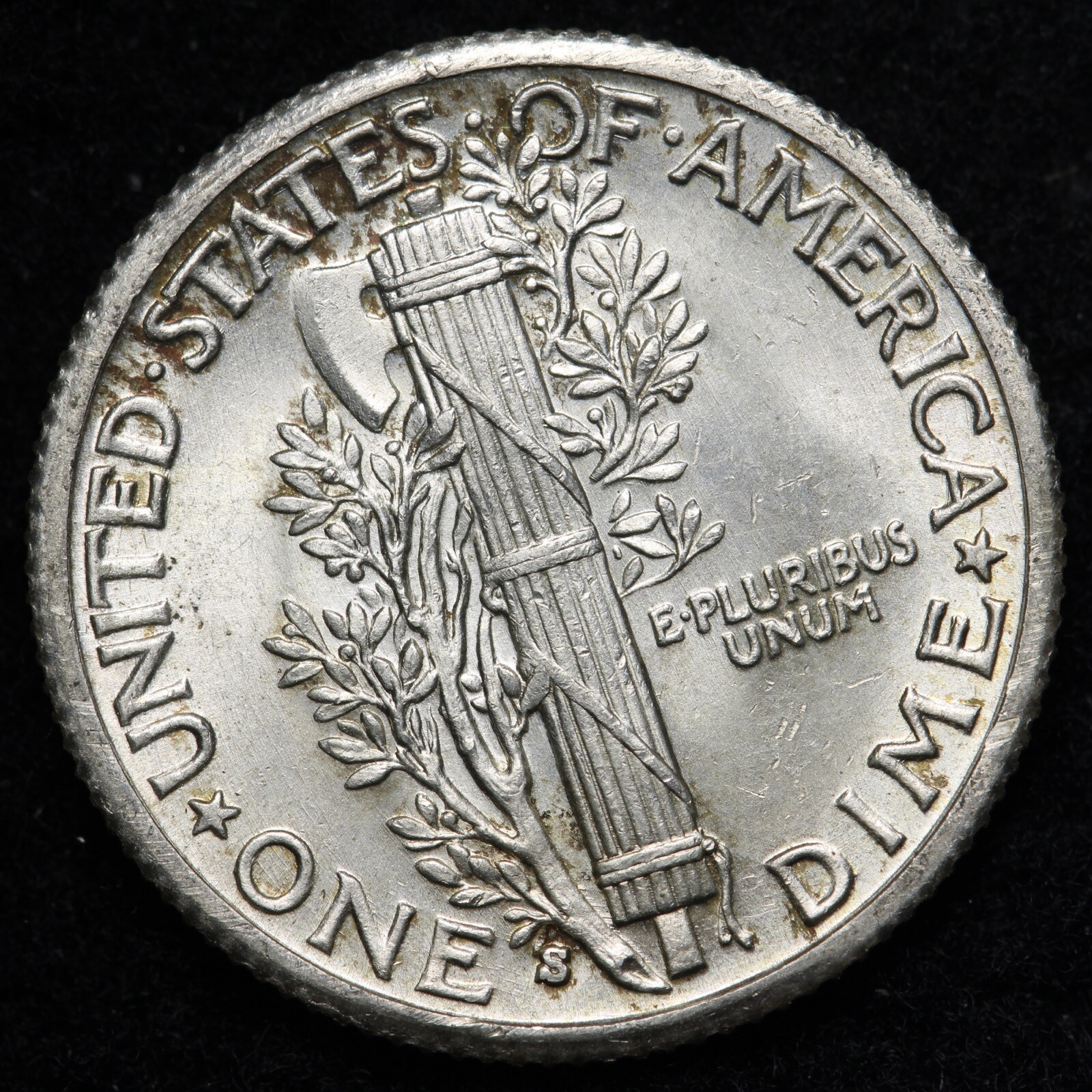 1935-S Mercury Silver Dime GEM BU MS FSB Full Split Bands E183 SGH