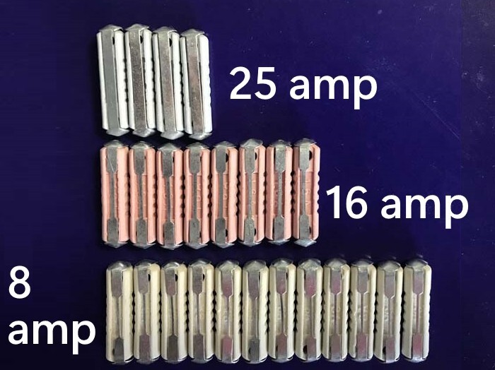 Ceramic Fuses 8 amp 16 amp 25 amp set of 24 for BMW, Volkswagen, MB, Porsche