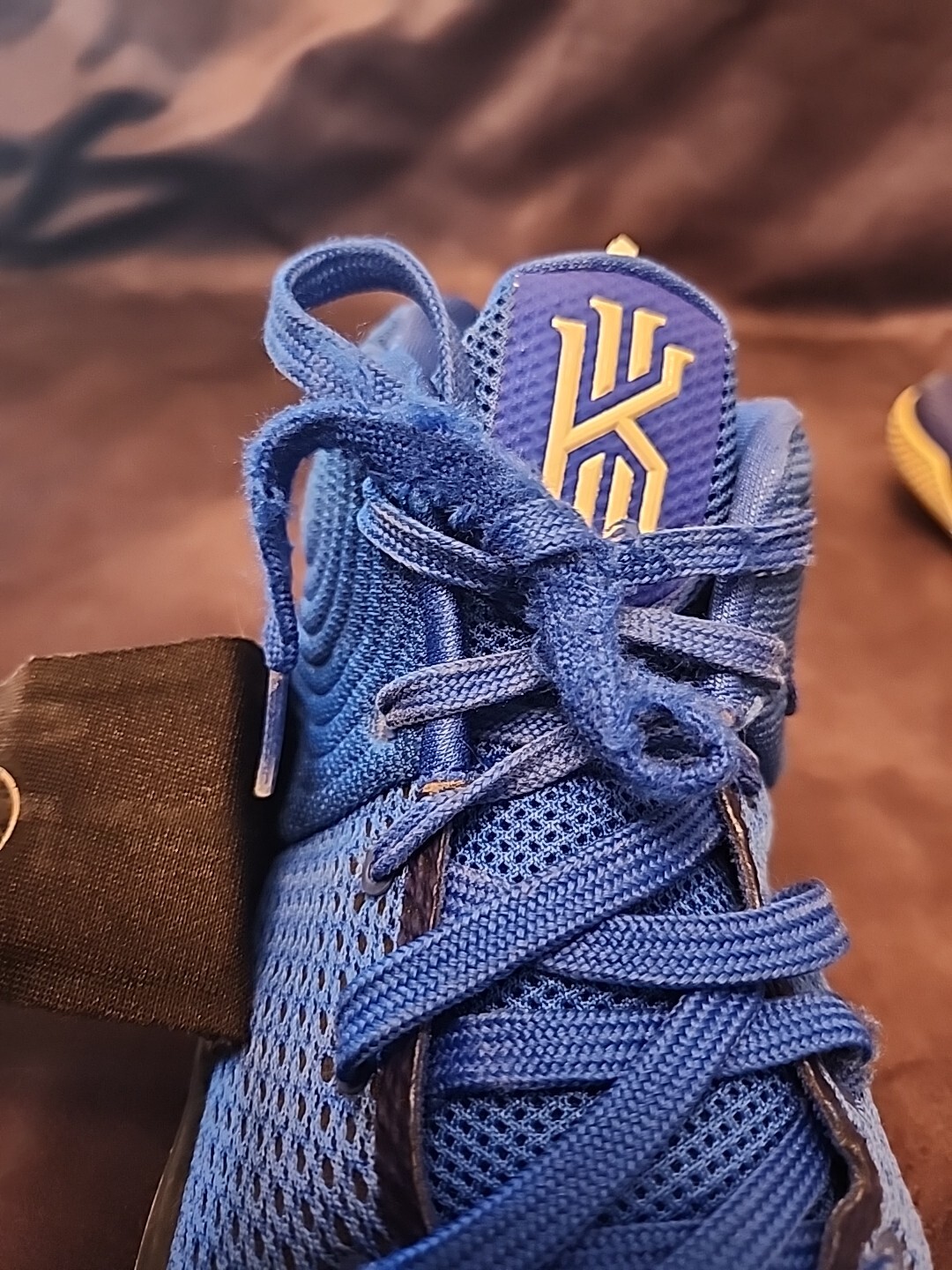Nike Kyrie 2 Brothethood Blue Youth Size 7 Preowned Needs new shoestrings