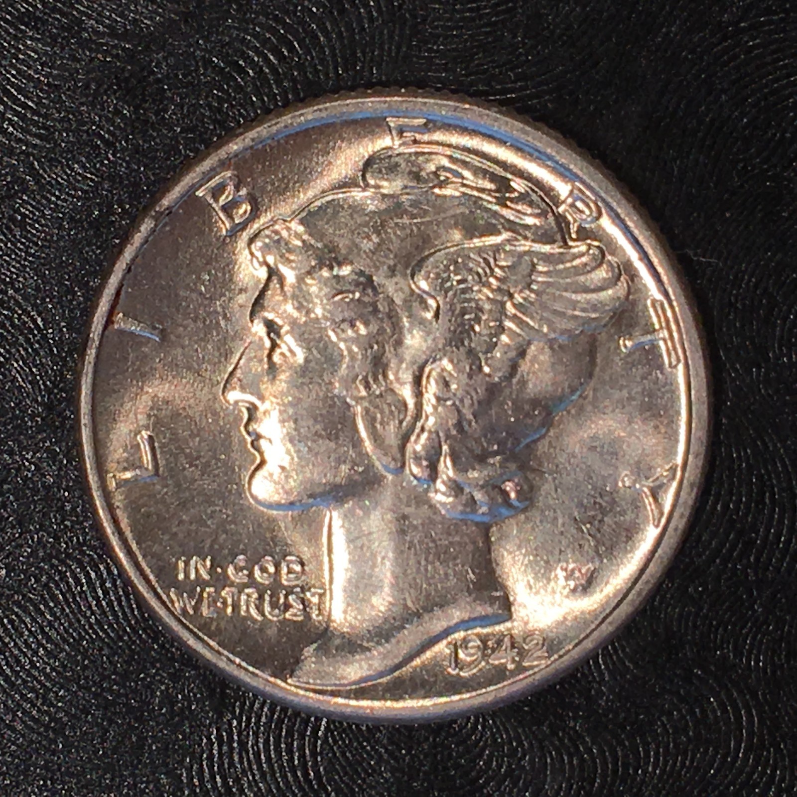 1942 Mercury Dime - Superb uncirculated - High Quality Scans #G636