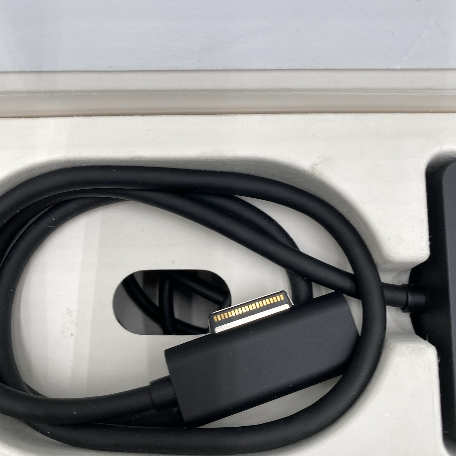 Microsoft Surface Docking Station Model 1661