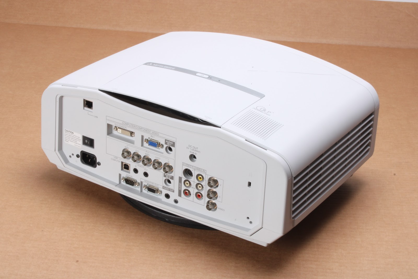 Mitsubishi WD2000 DLP Projector - Fair Condition