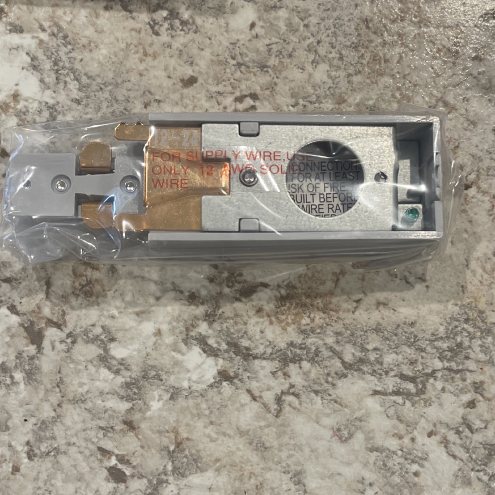 ConTech Lighting LA-10-S Single Circuit Live End Feed Silver Model LA-10-S