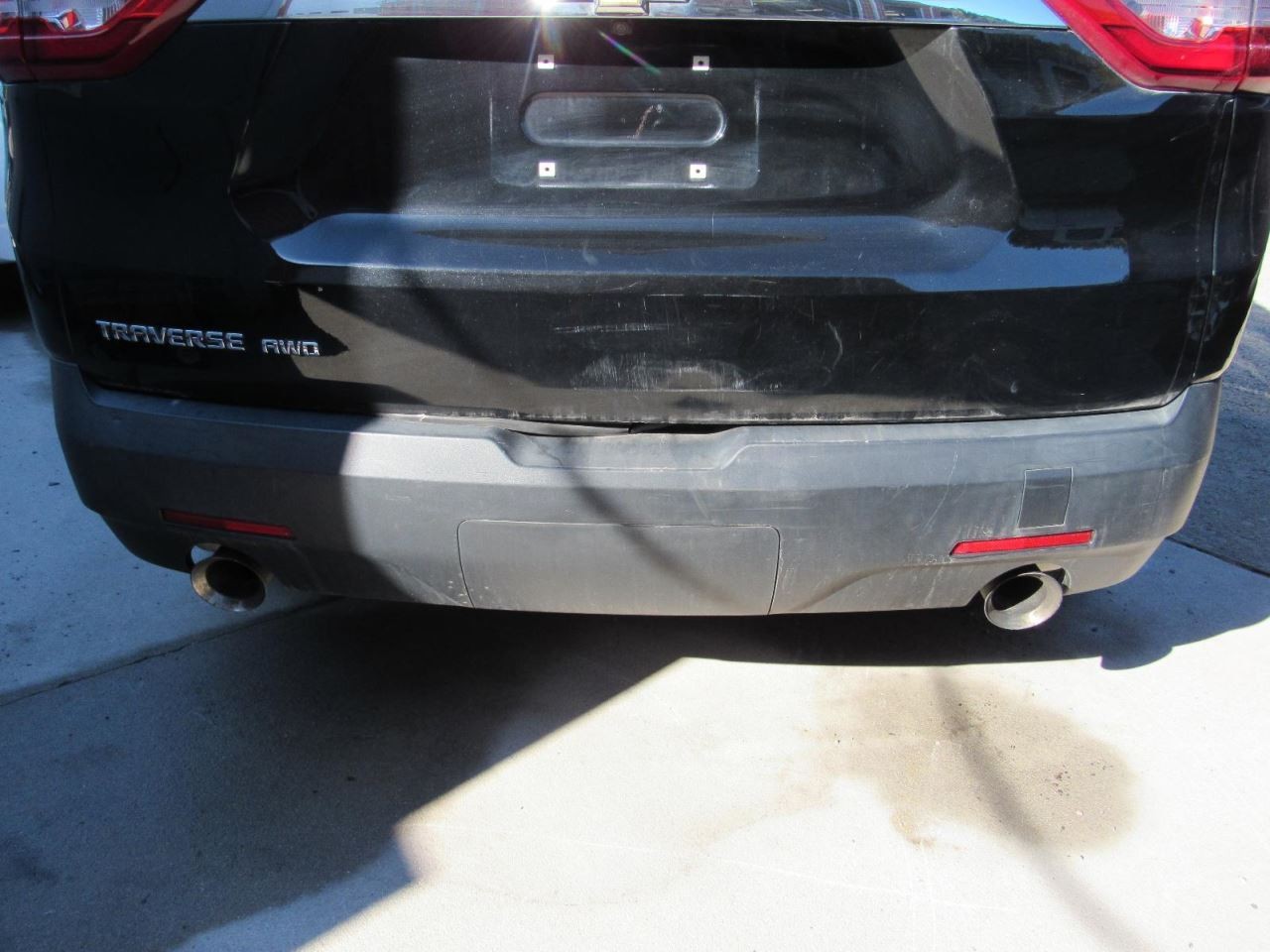 TRAVERSE 2019 Glove Box 1076809