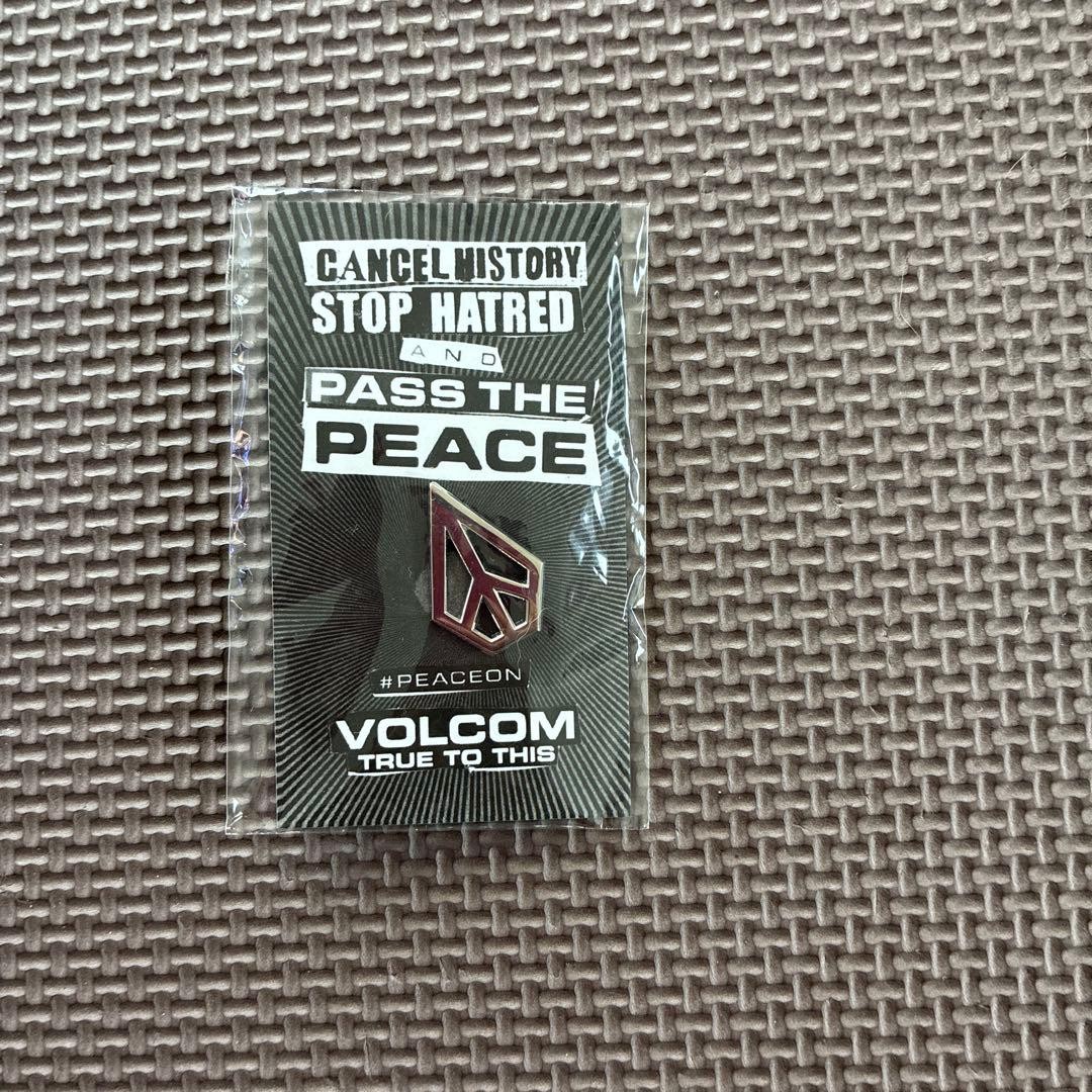 Volcom Pin Badge Peaceon