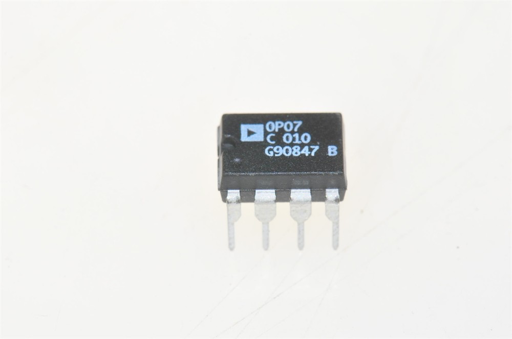 New (4pcs) OP07CP ANALOG DEVICES IC Linear