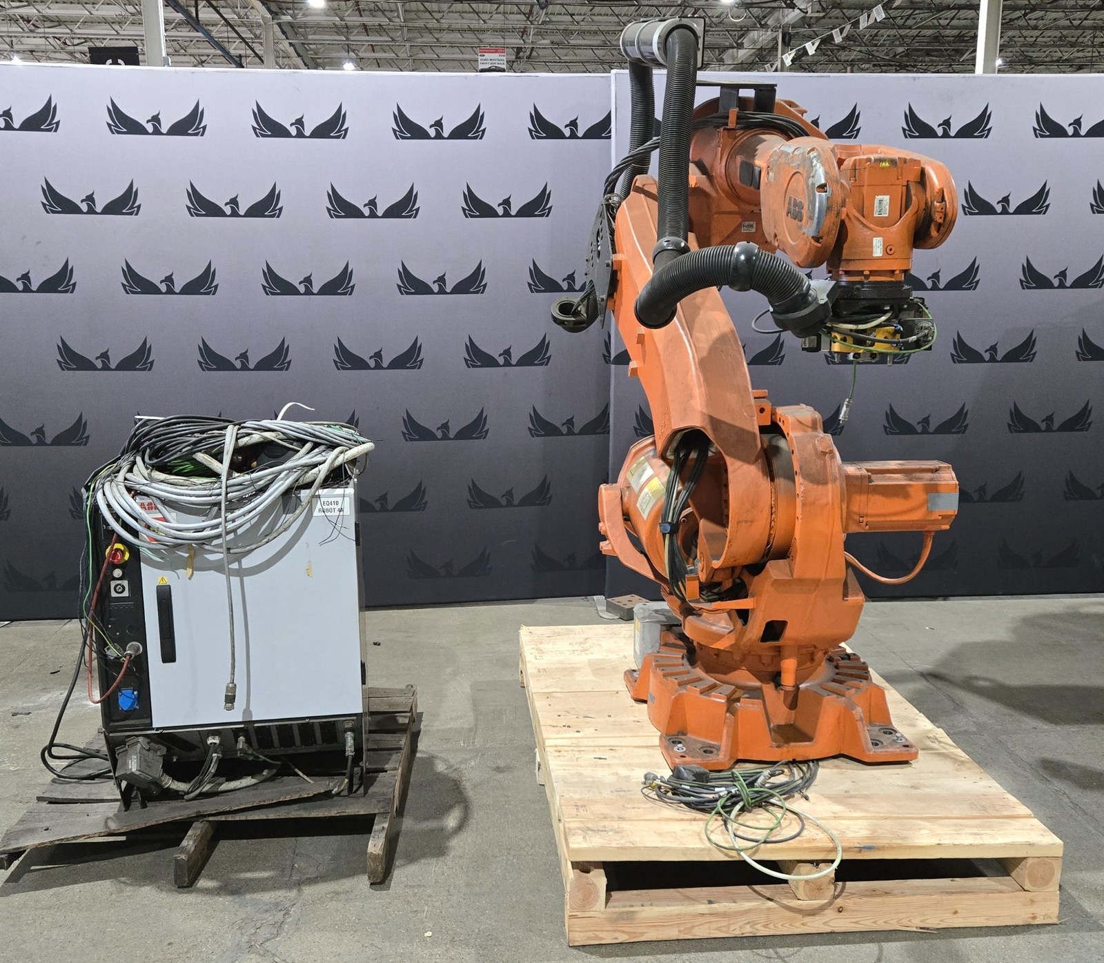 ABB IRB 6640‑180/2.55 Complete with IRC5 Controller USED