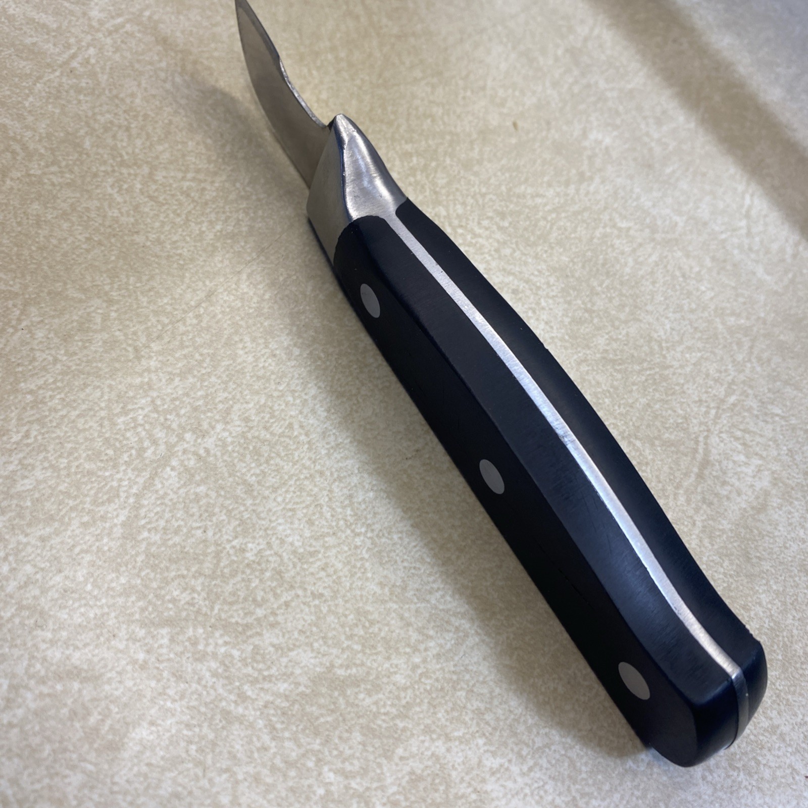 Whittling Knife with Firm Handle, Stropped Sharp, 3-Point Carving Blade