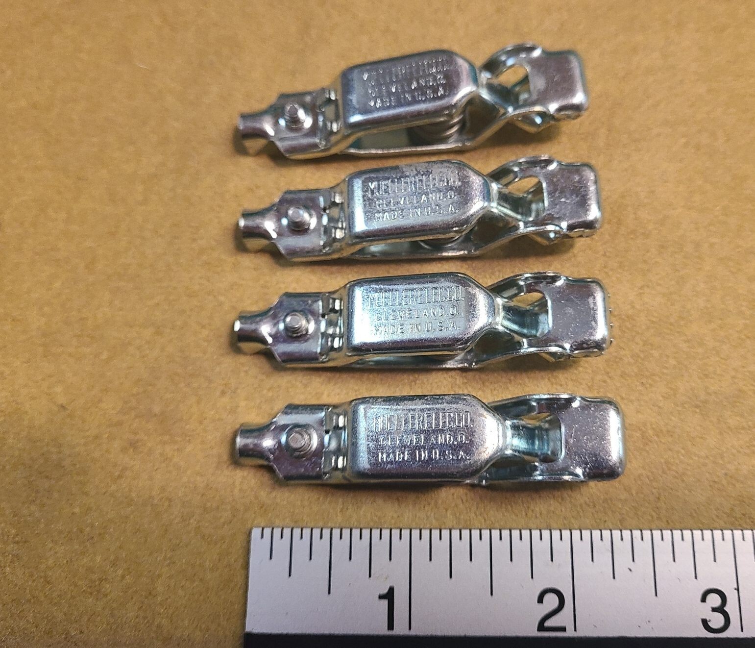 Mueller 27 electrical alligator crocodile clips  - 4 for 1 price - New vintage
