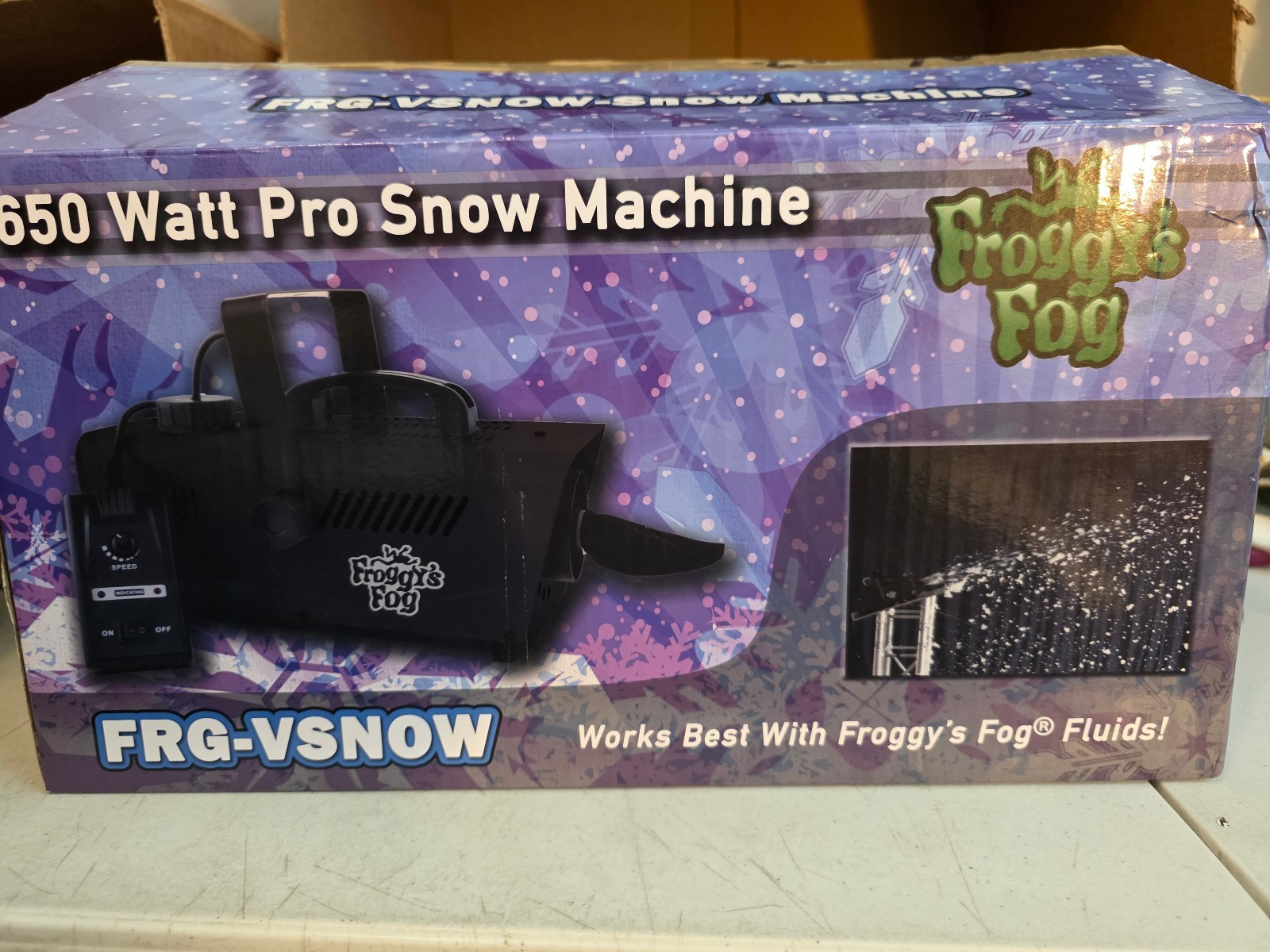 Froggy's Fog Snow Machine 650-Watt Commercial/Residential Grade Snow Machine