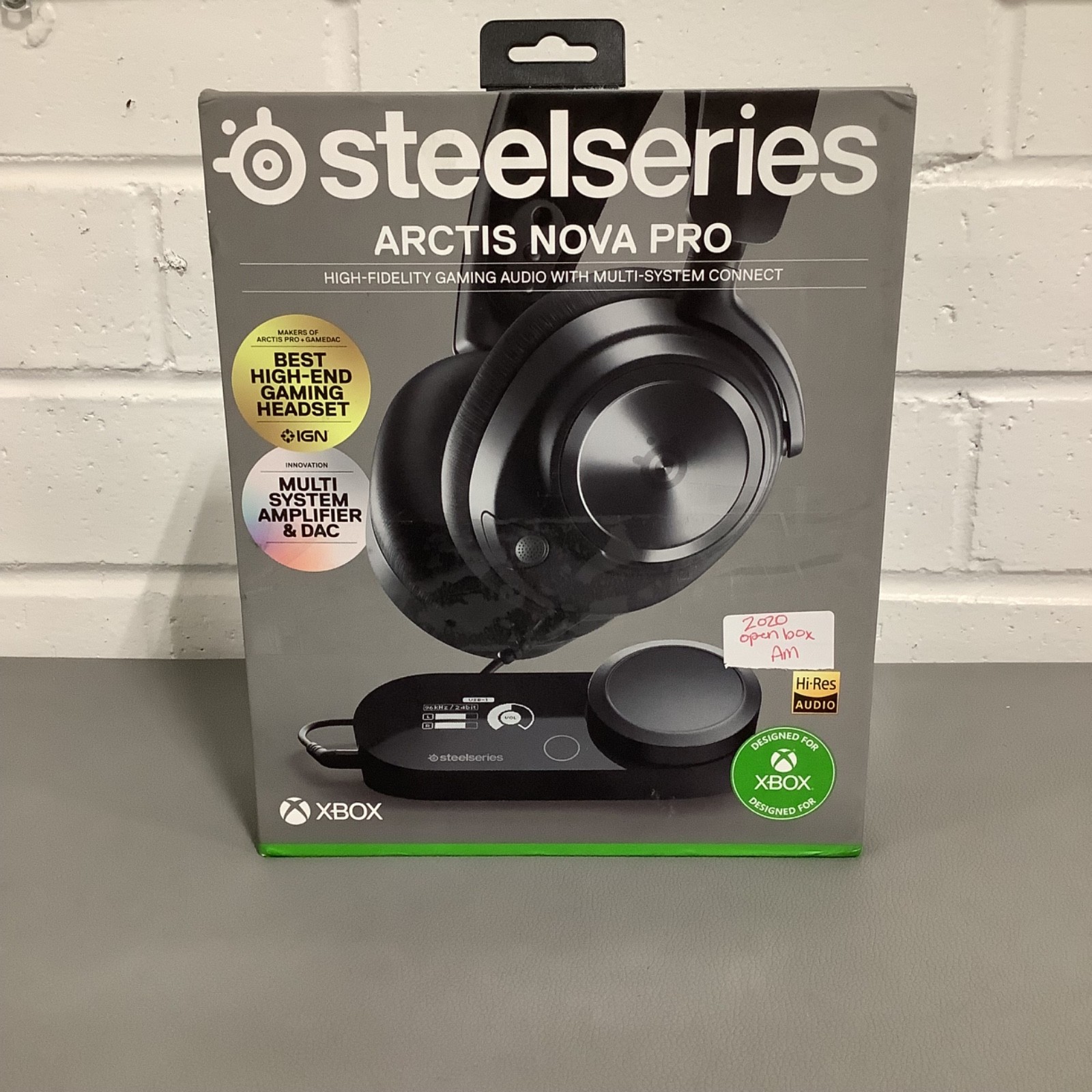 SteelSeries Arctis Nova Pro Wired Xbox Multi-System Gaming Headset