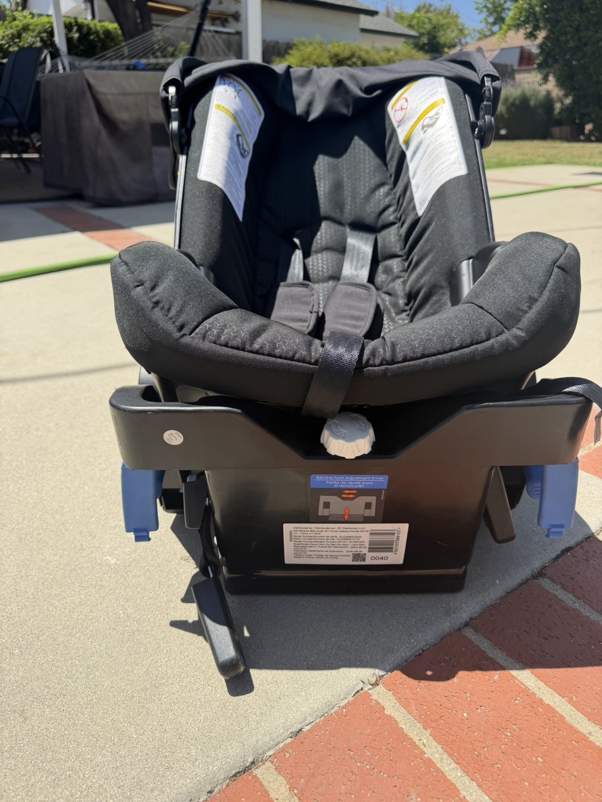 Doona Infant Stroller Nitro Black Excellent Condition W/ Base