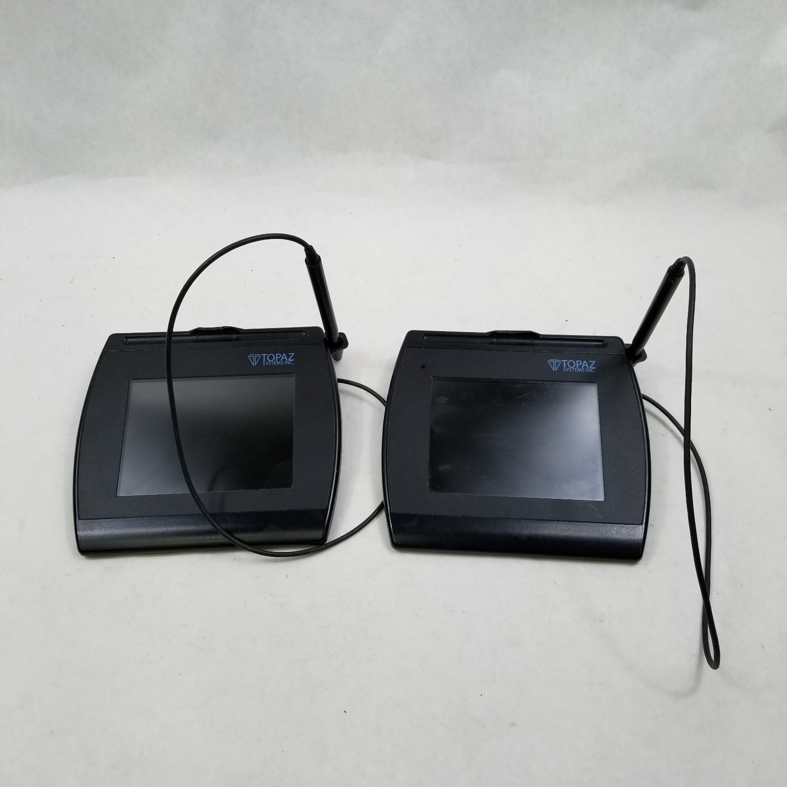 Lot of 2 Topaz T-LBK766SE-BHSB-R SignatureGem LCD 4x3 Electronic Signature Pad