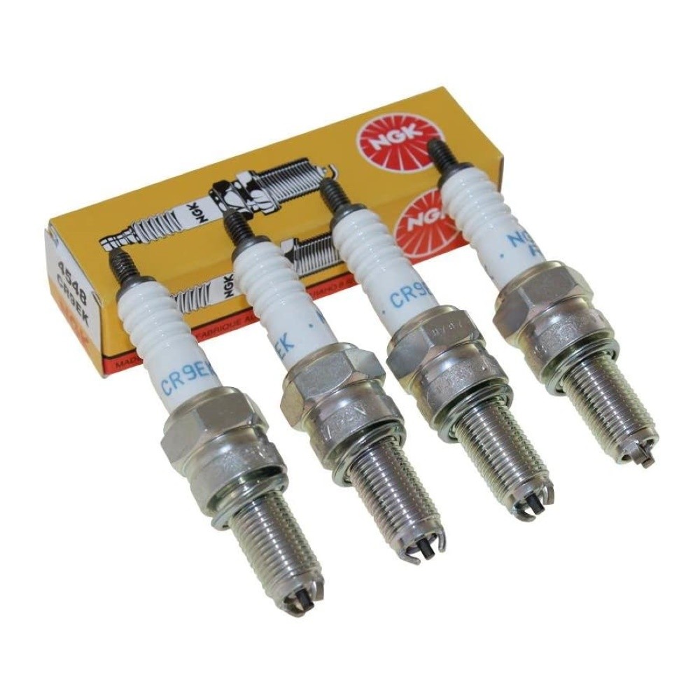 4 NGK spark plugs CR9EK for Yamaha YZF-R1, RN12, RN19, 2004-2008, spark plugs